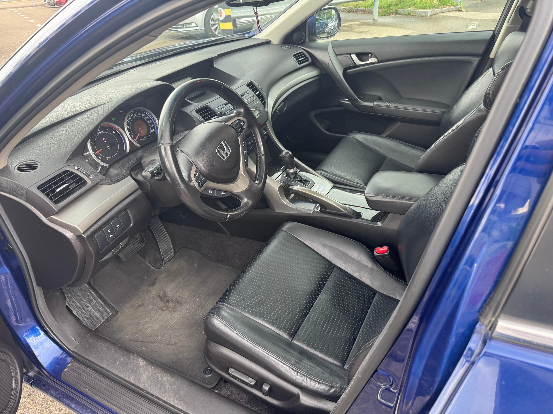 HONDA Accord Tourer 2.2 i-CTDi Executive-Plus Automatic-image-8