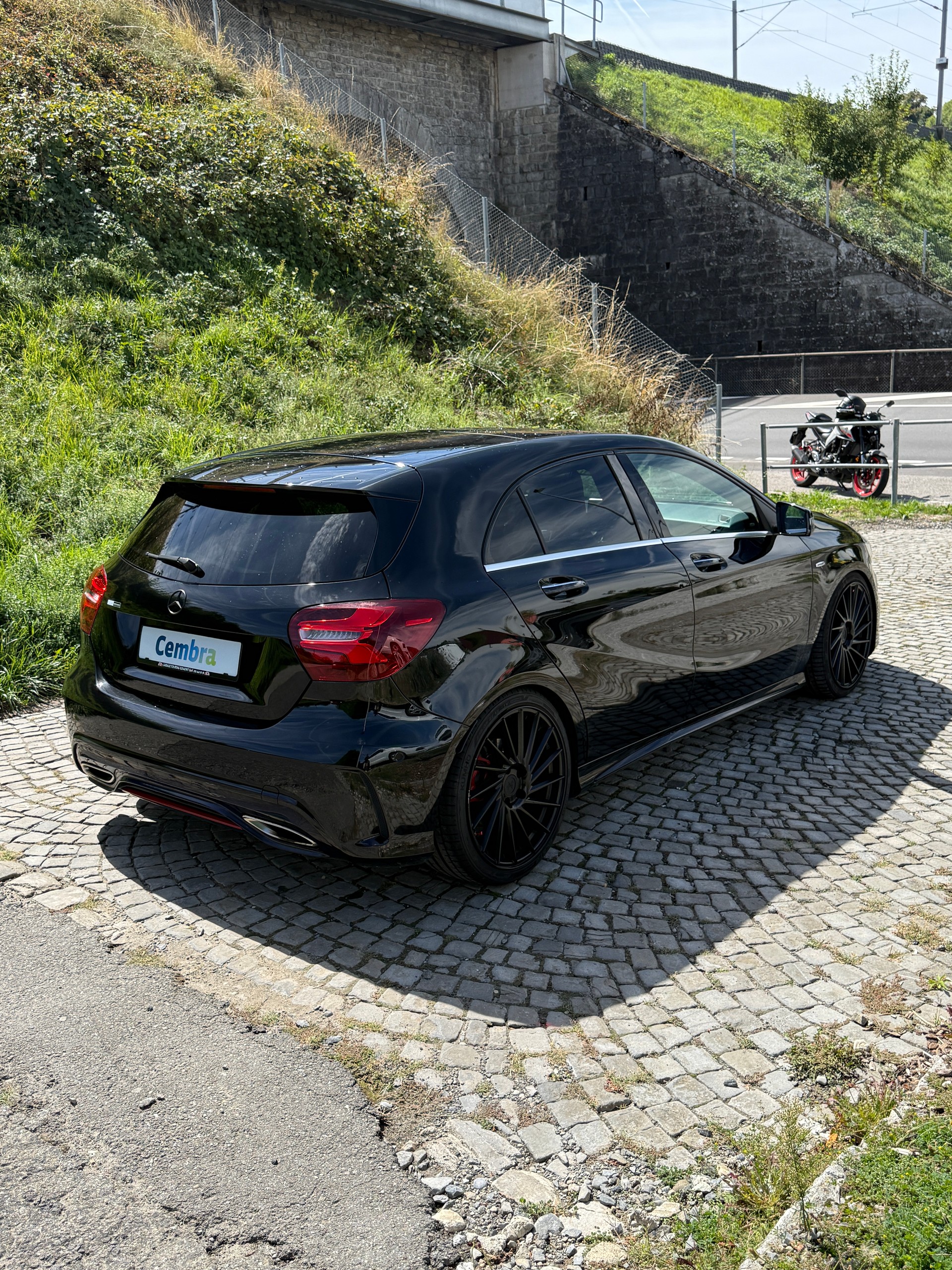MERCEDES-BENZ A 250 Sport 4Matic 7G-DCT-showroom-element-2