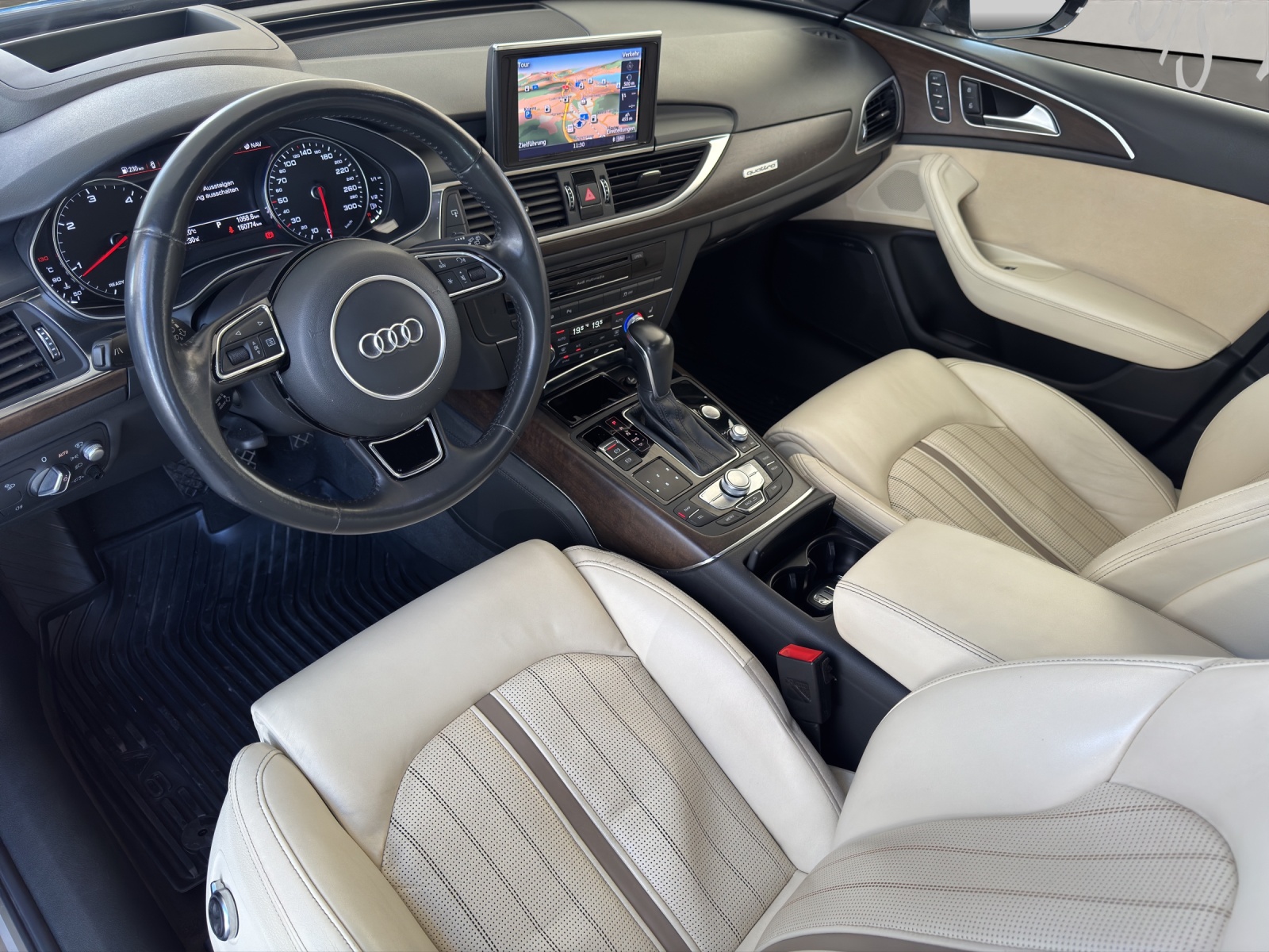 AUDI A6 Avant 3.0 V6 TDI 272PS quattro S-Tr. S-Line-image-8
