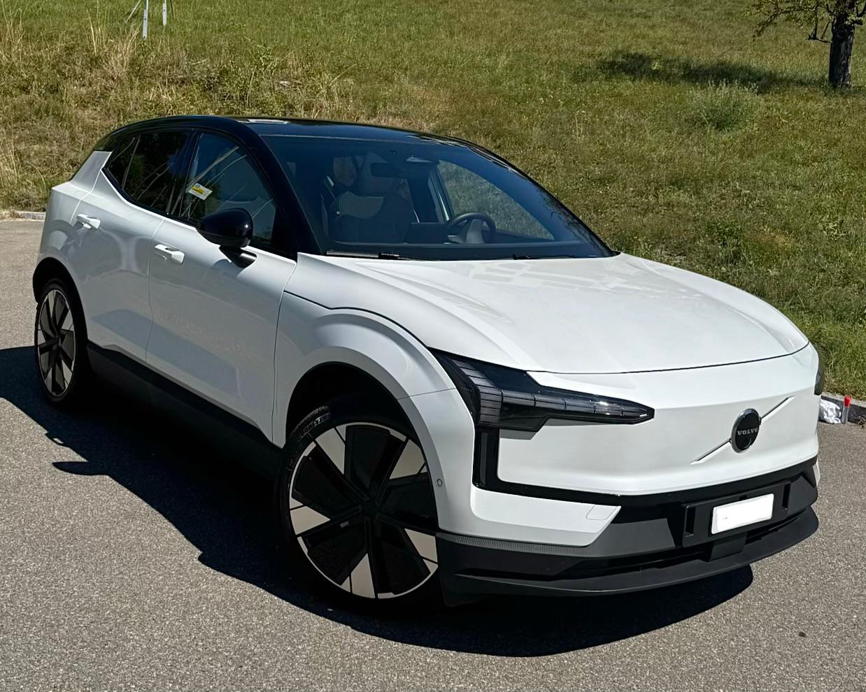 VOLVO EX30 E60 Ultra
