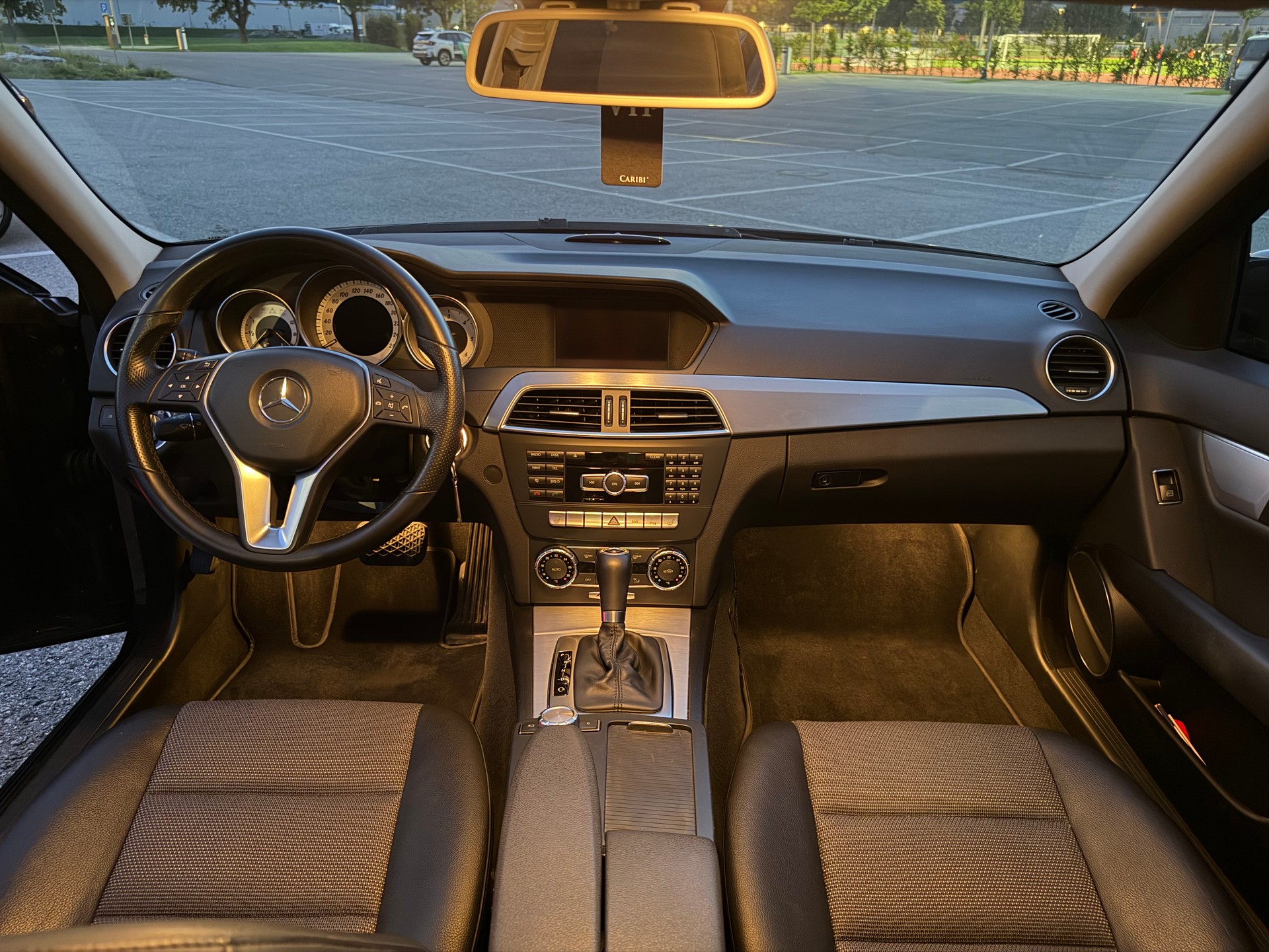 MERCEDES-BENZ C 250 4 matic-image-3