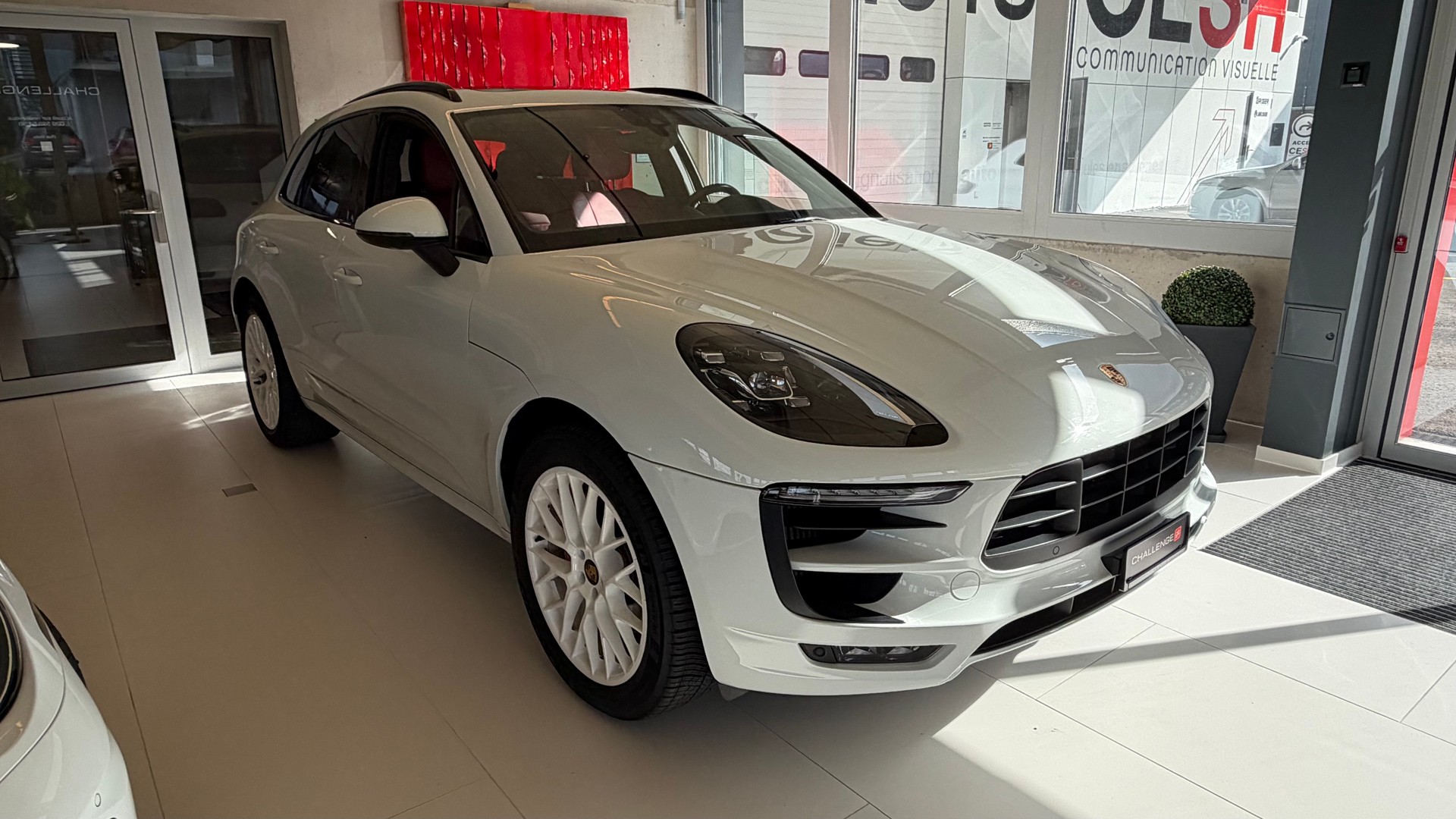 PORSCHE Macan GTS PDK