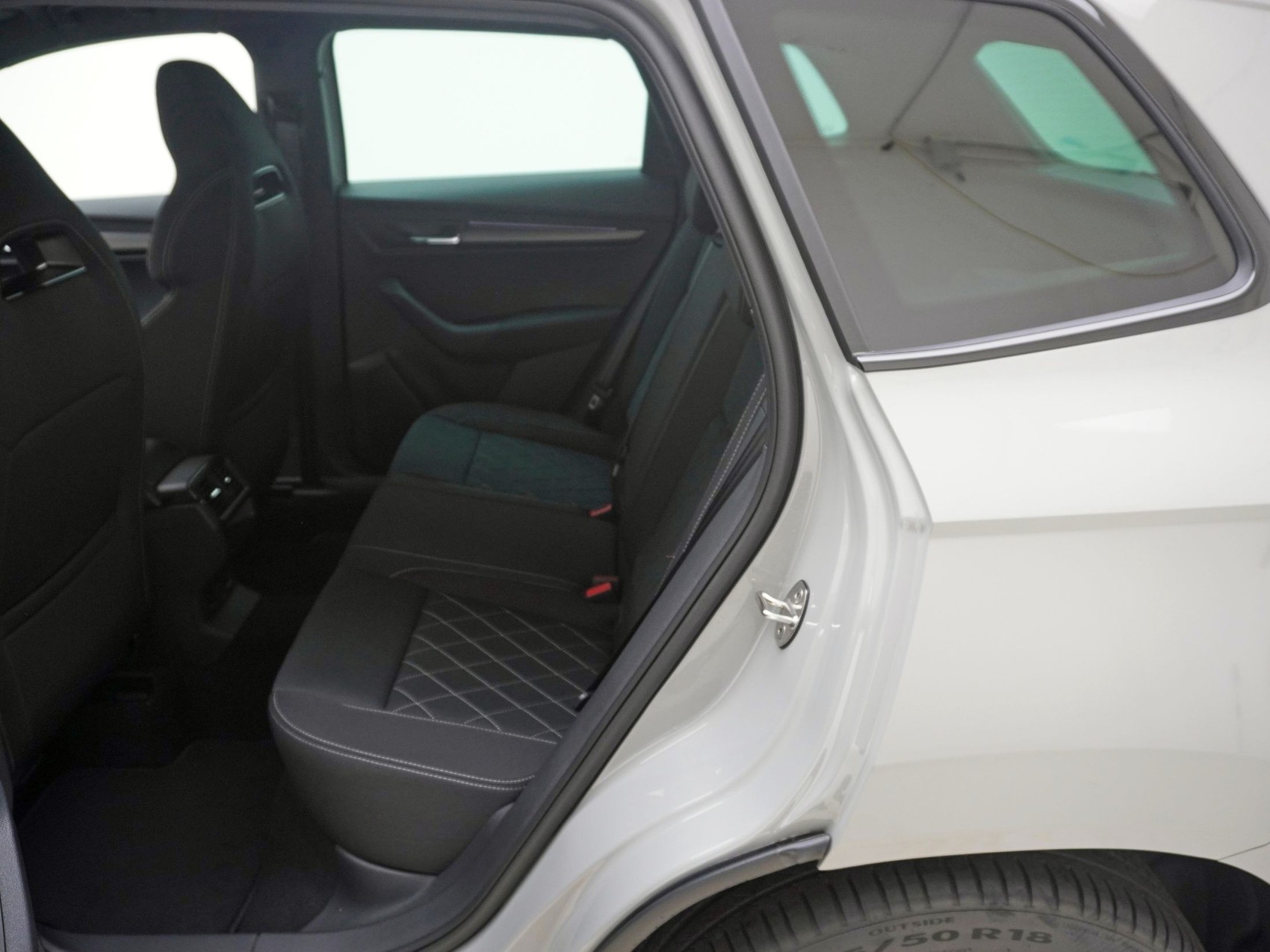 SKODA Karoq 2.0 TSI SportLine DSG 4x4-image-14