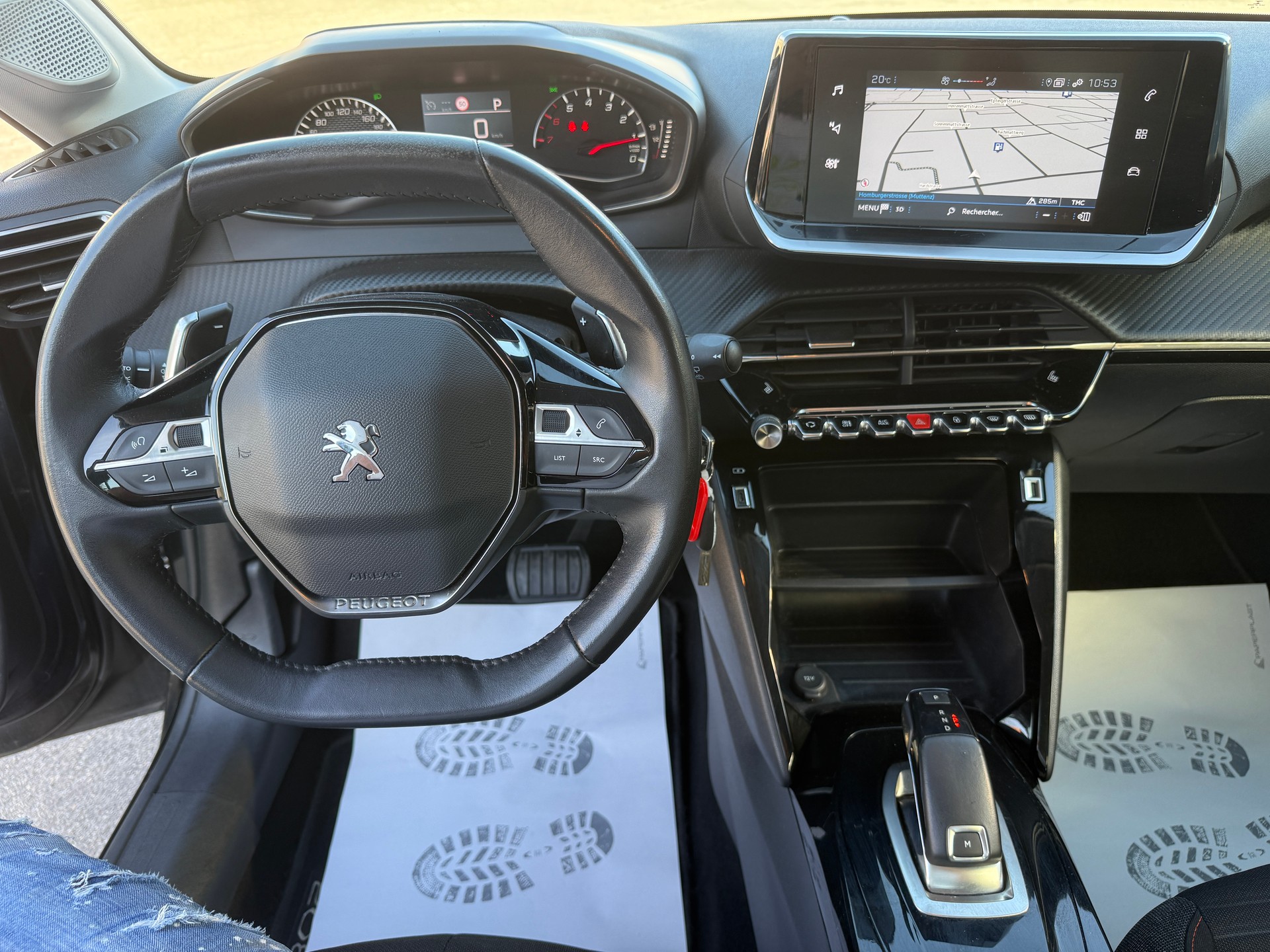 PEUGEOT 208 1.2 PureTech Active Pack EAT8-image-6