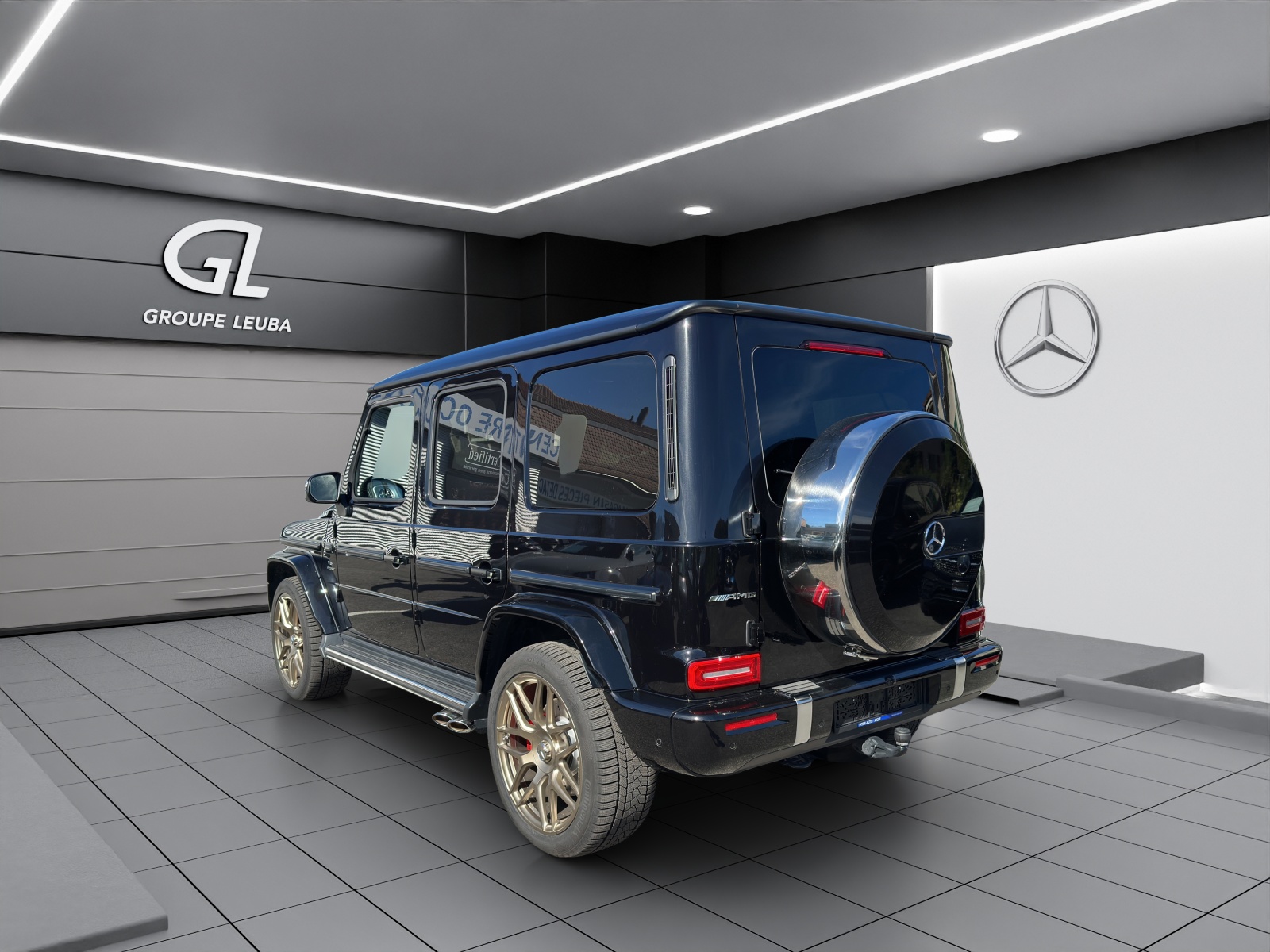 MERCEDES-BENZ G 63 AMG 9G-Tronic-showroom-element-3