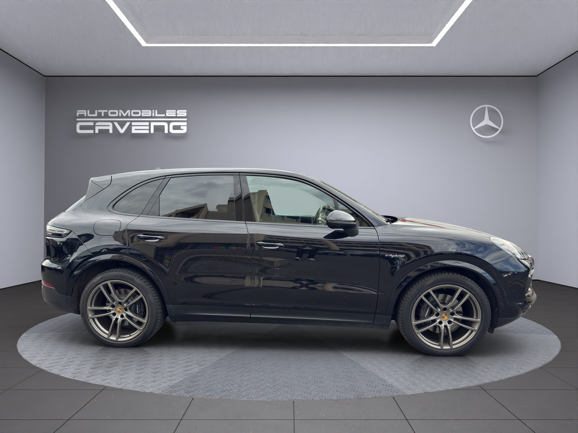 PORSCHE Cayenne E-Hybrid-image-5