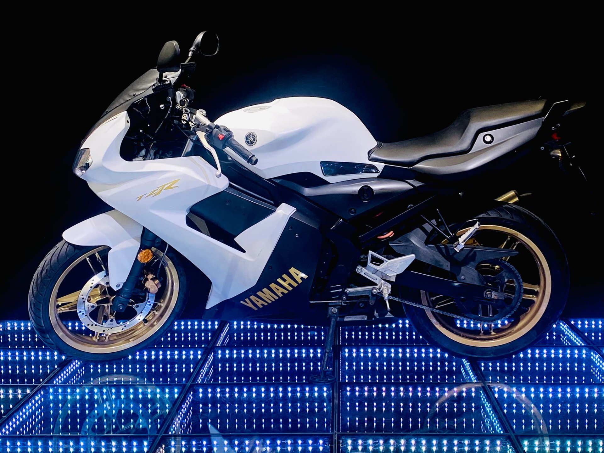 YAMAHA TZR 50 R1-image-3