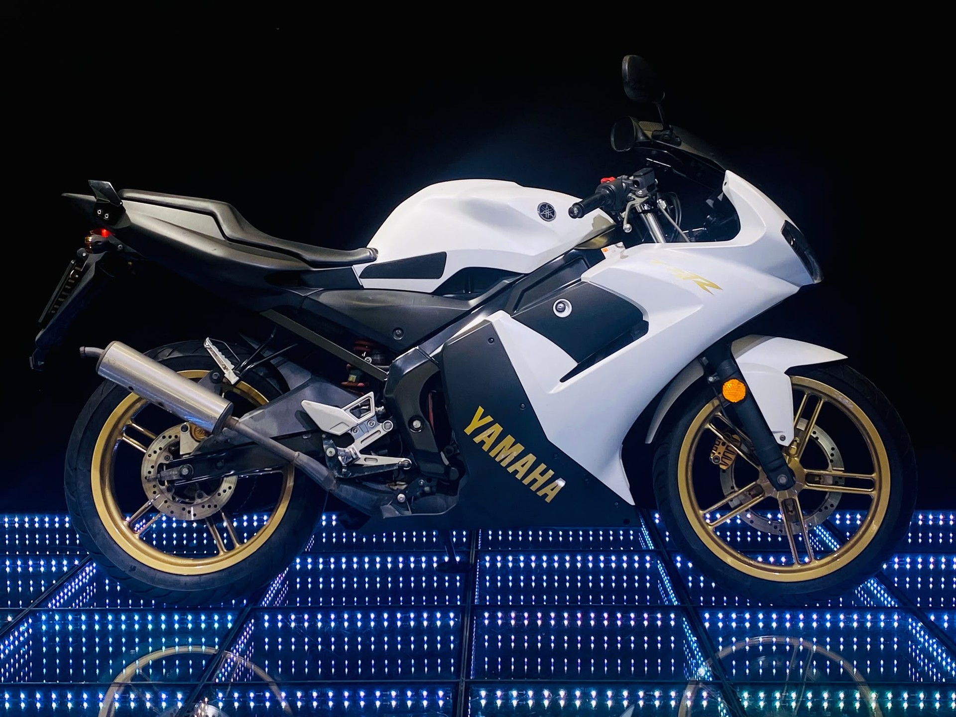 YAMAHA TZR 50 R1-image-2