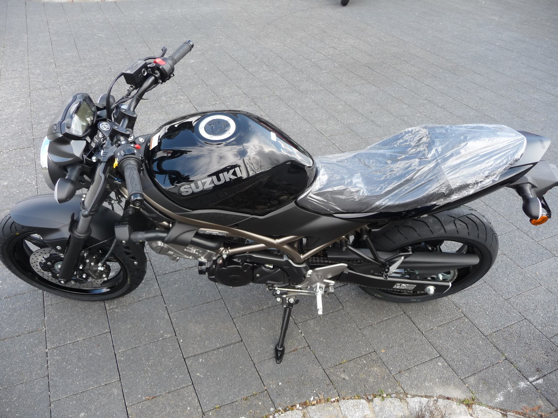 SUZUKI SV 650-image-3