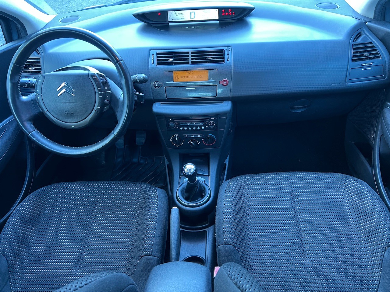 CITROEN C4 Berline 1.6i 16V VTR (Pack)-image-10