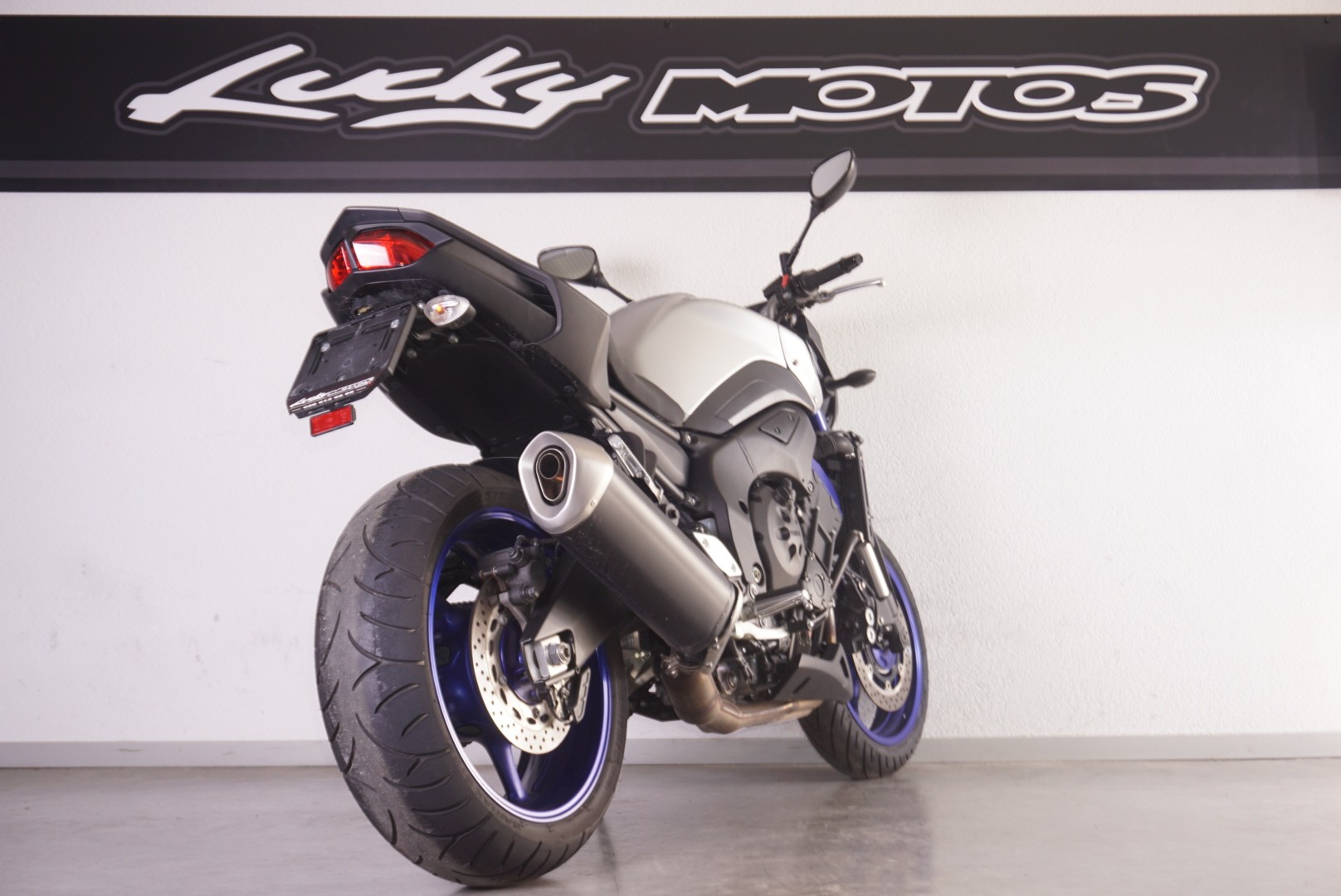 YAMAHA FZ8 N ABS-image-1