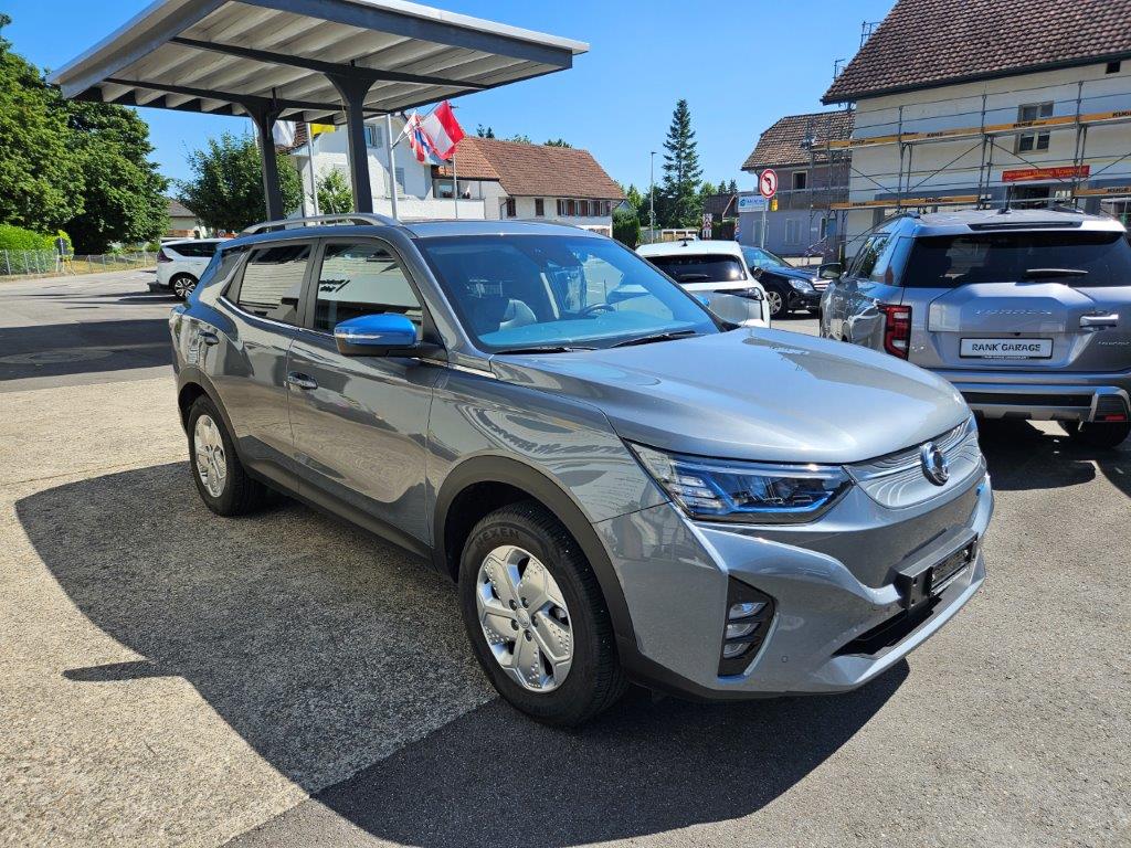 KGM-SsangYong Korando eMotion Titanium-showroom-element-2