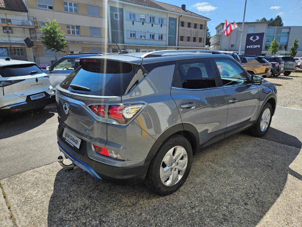 KGM-SsangYong Korando eMotion Titanium-showroom-element-3
