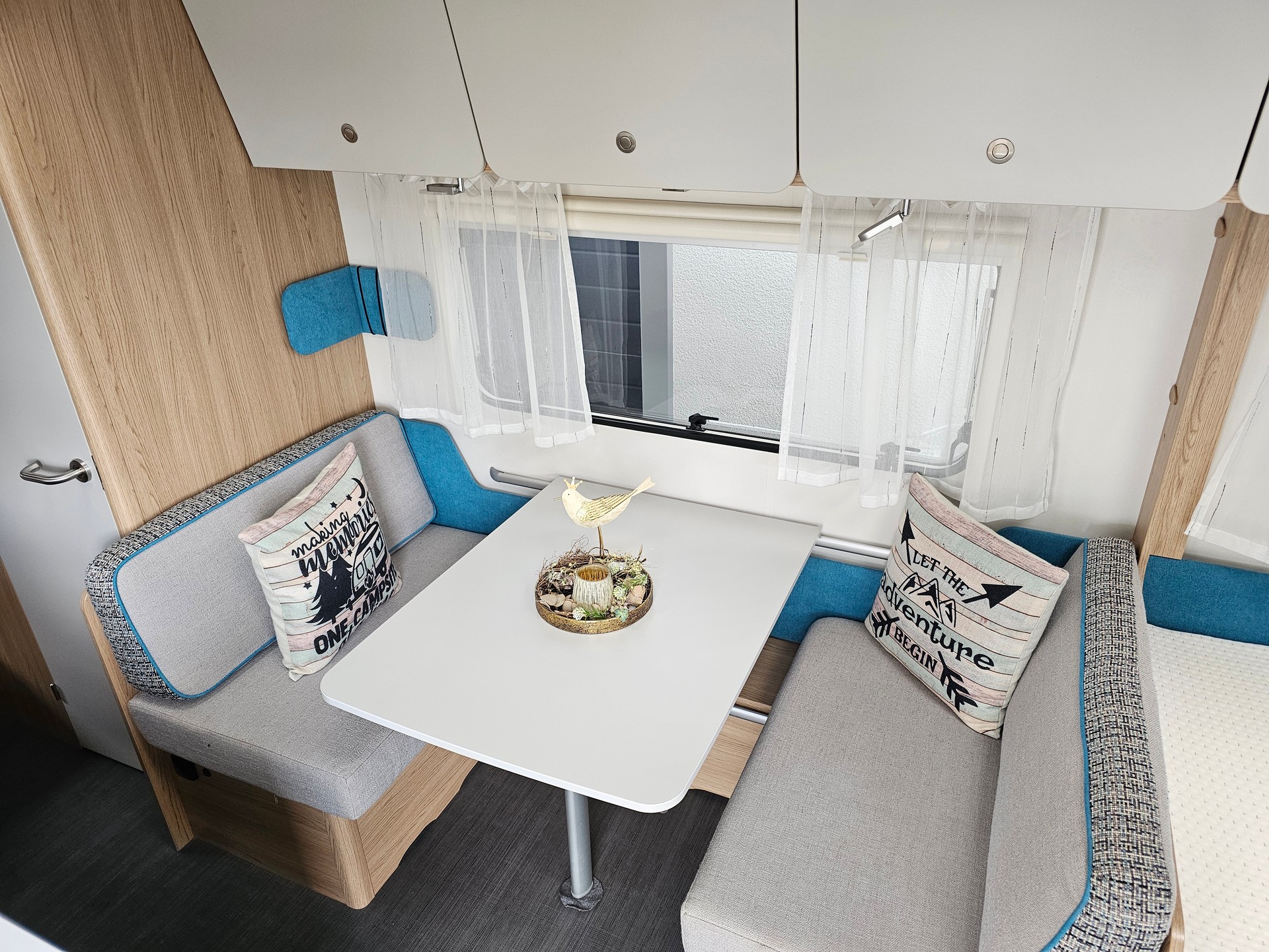 DETHLEFFS Aero 500 Qsk mit Kajüttenbett, Doppelbett, Mover!-image-7