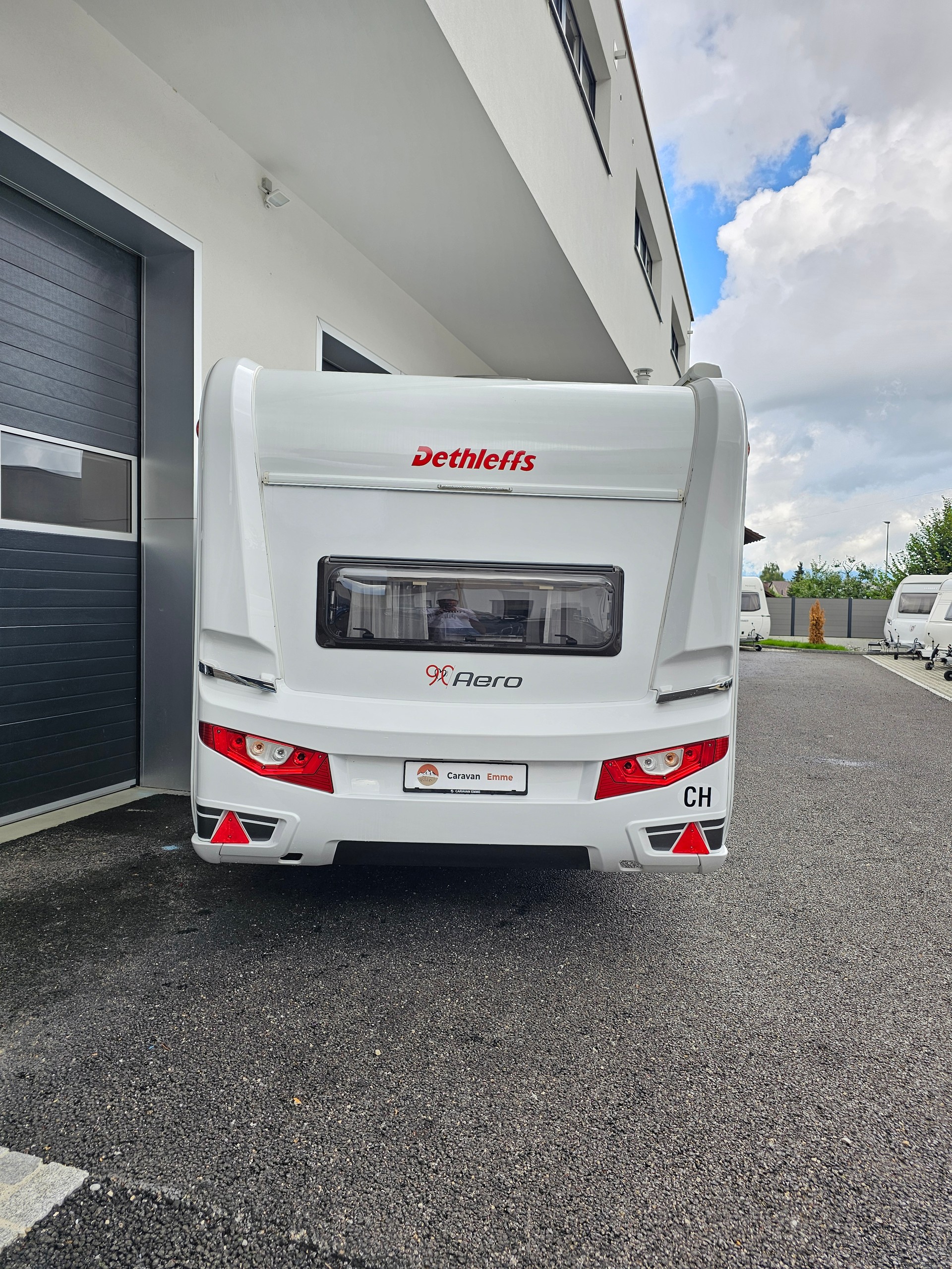 DETHLEFFS Aero 500 Qsk mit Kajüttenbett, Doppelbett, Mover!-image-2