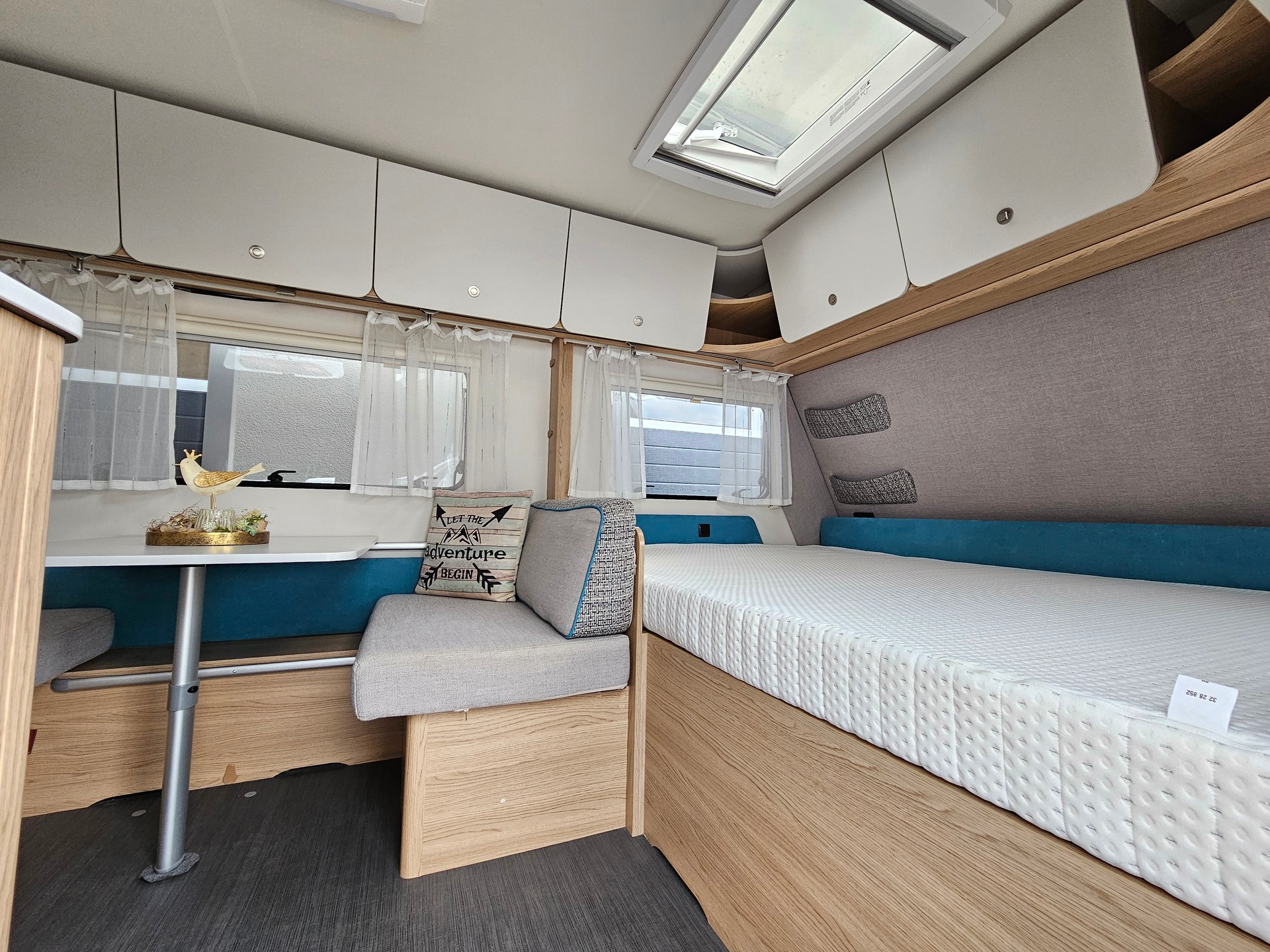 DETHLEFFS Aero 500 Qsk mit Kajüttenbett, Doppelbett, Mover!-image-5