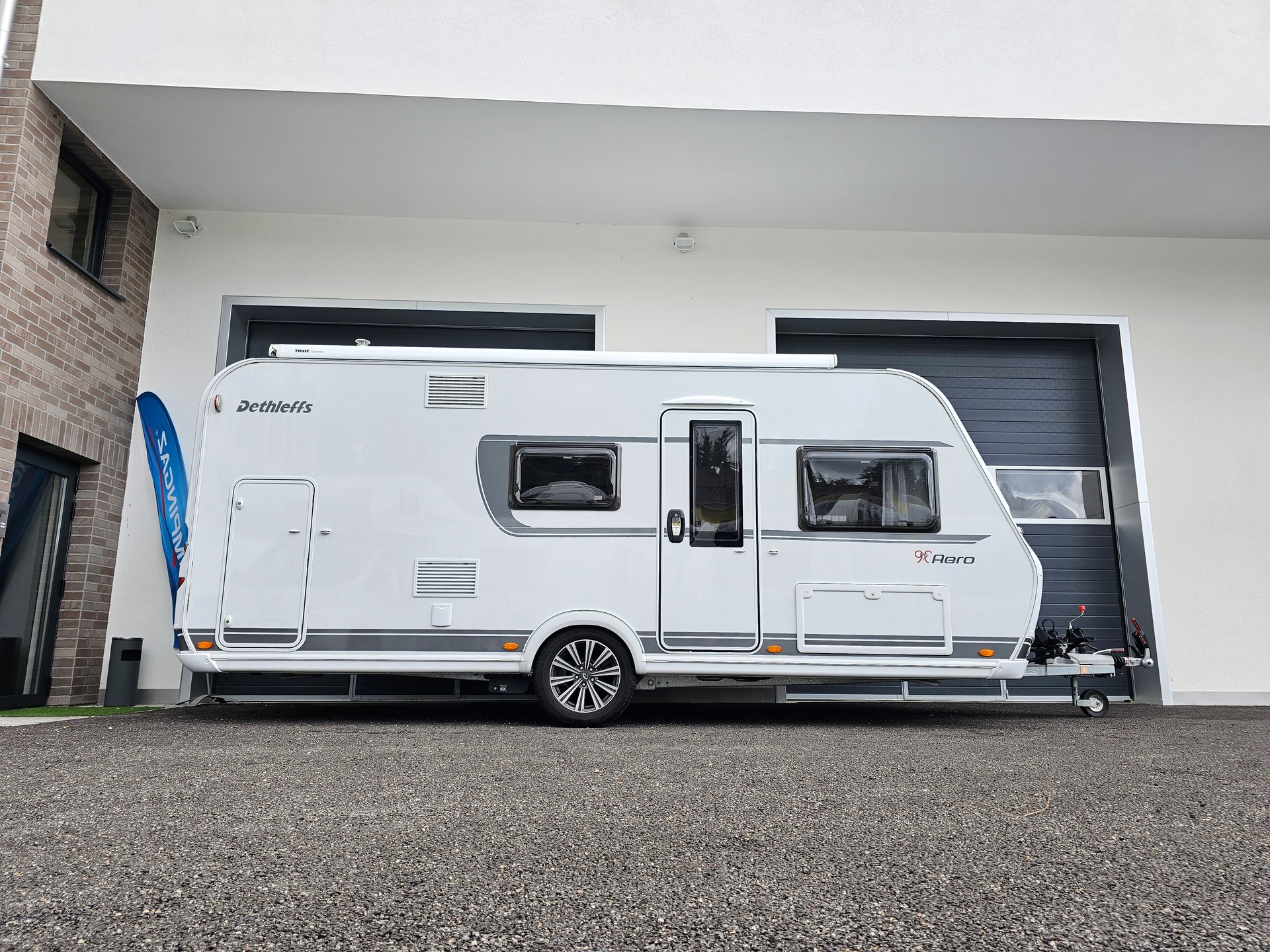 DETHLEFFS Aero 500 Qsk mit Kajüttenbett, Doppelbett, Mover!-image-1