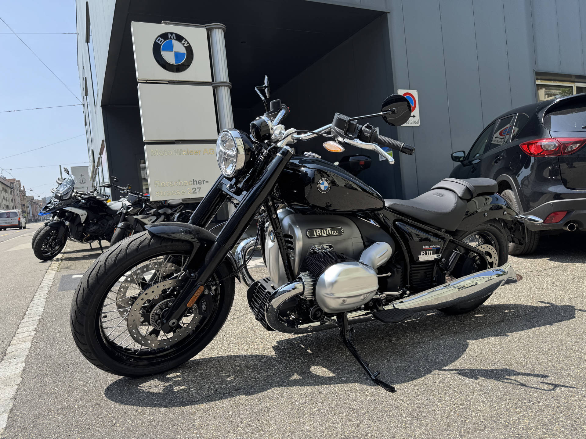 BMW R 18