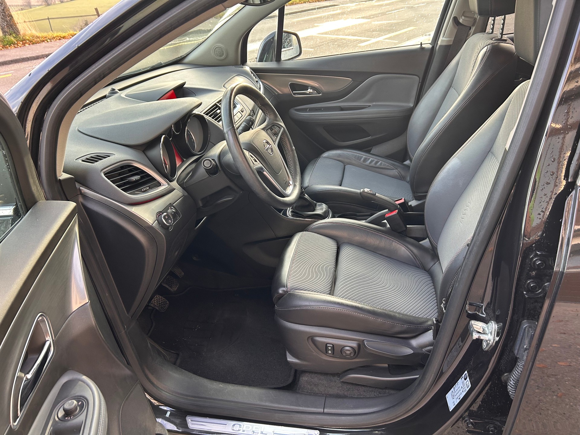 OPEL Mokka 1.4i 16V Turbo Cosmo 4WD-image-11