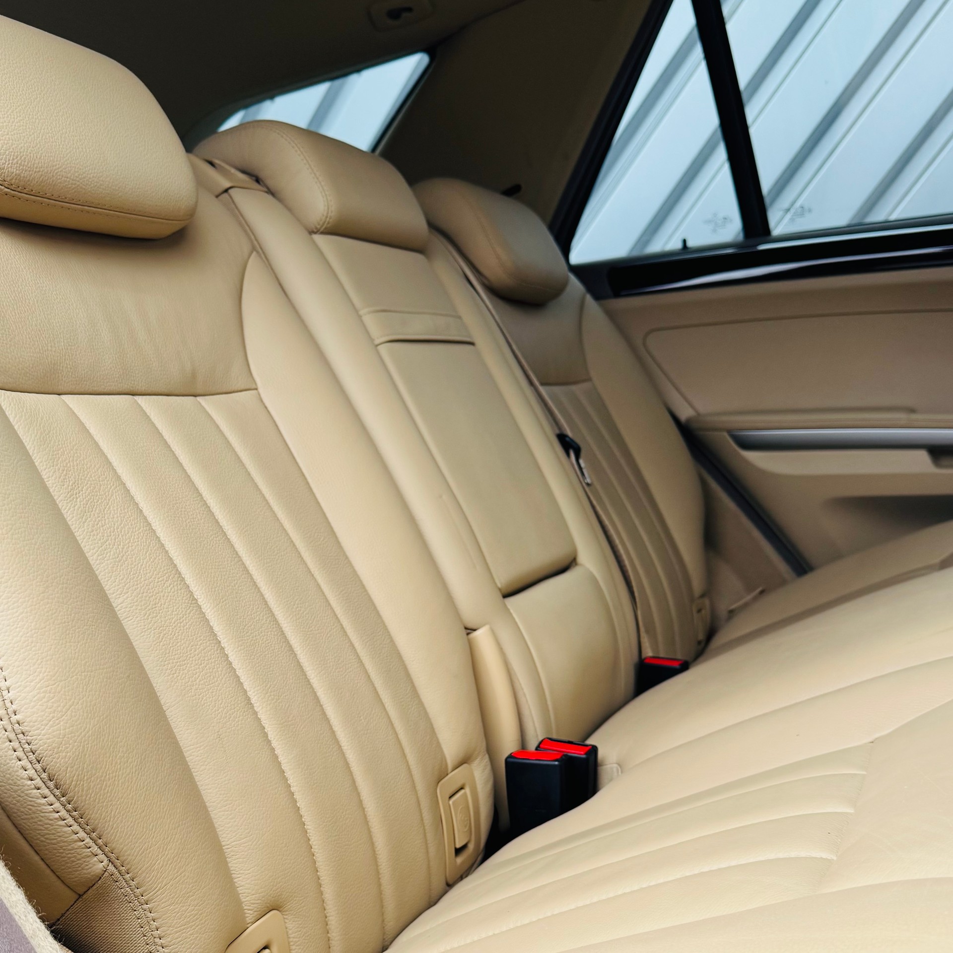 MERCEDES-BENZ ML 500 4Matic 7G-Tronic-image-22