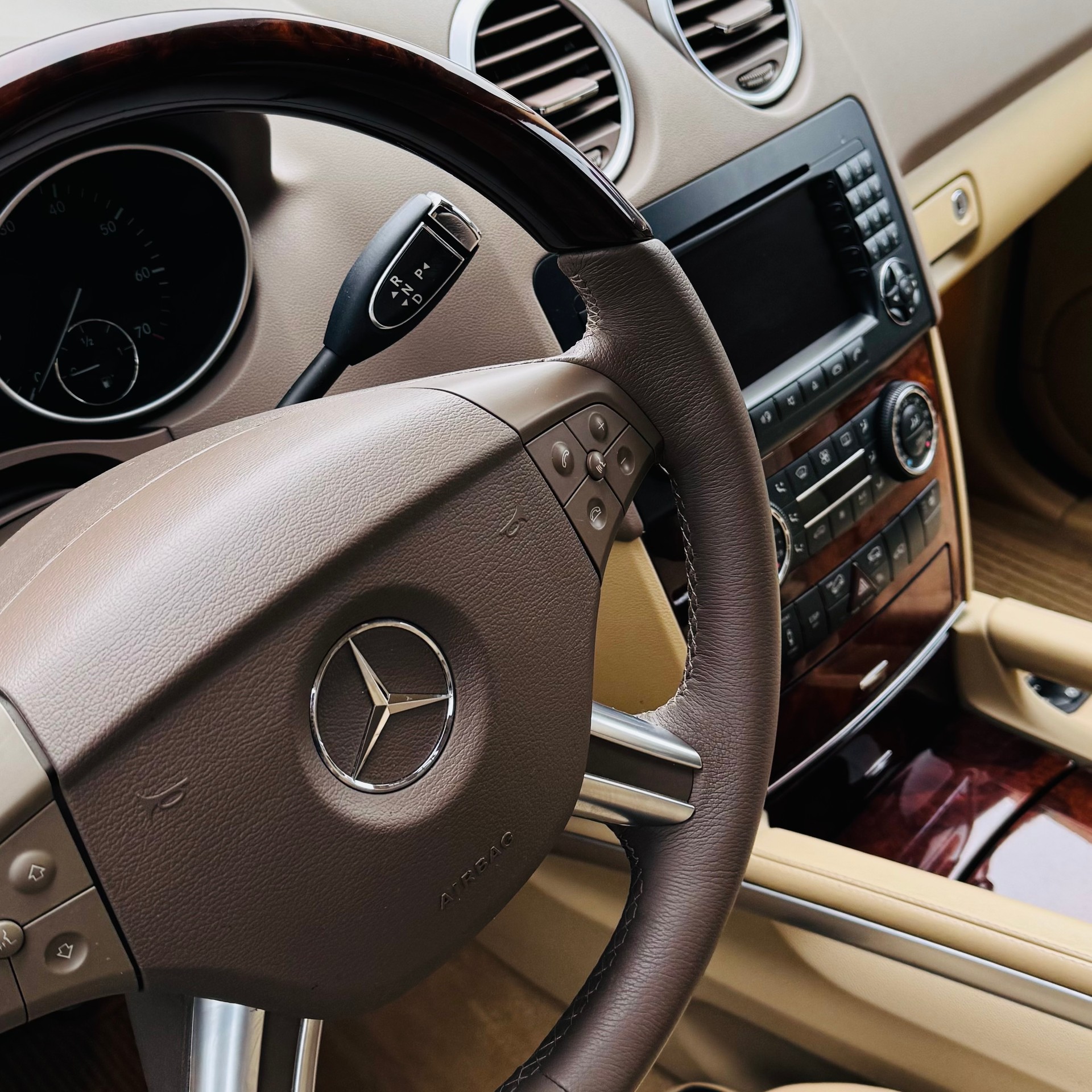 MERCEDES-BENZ ML 500 4Matic 7G-Tronic-image-9