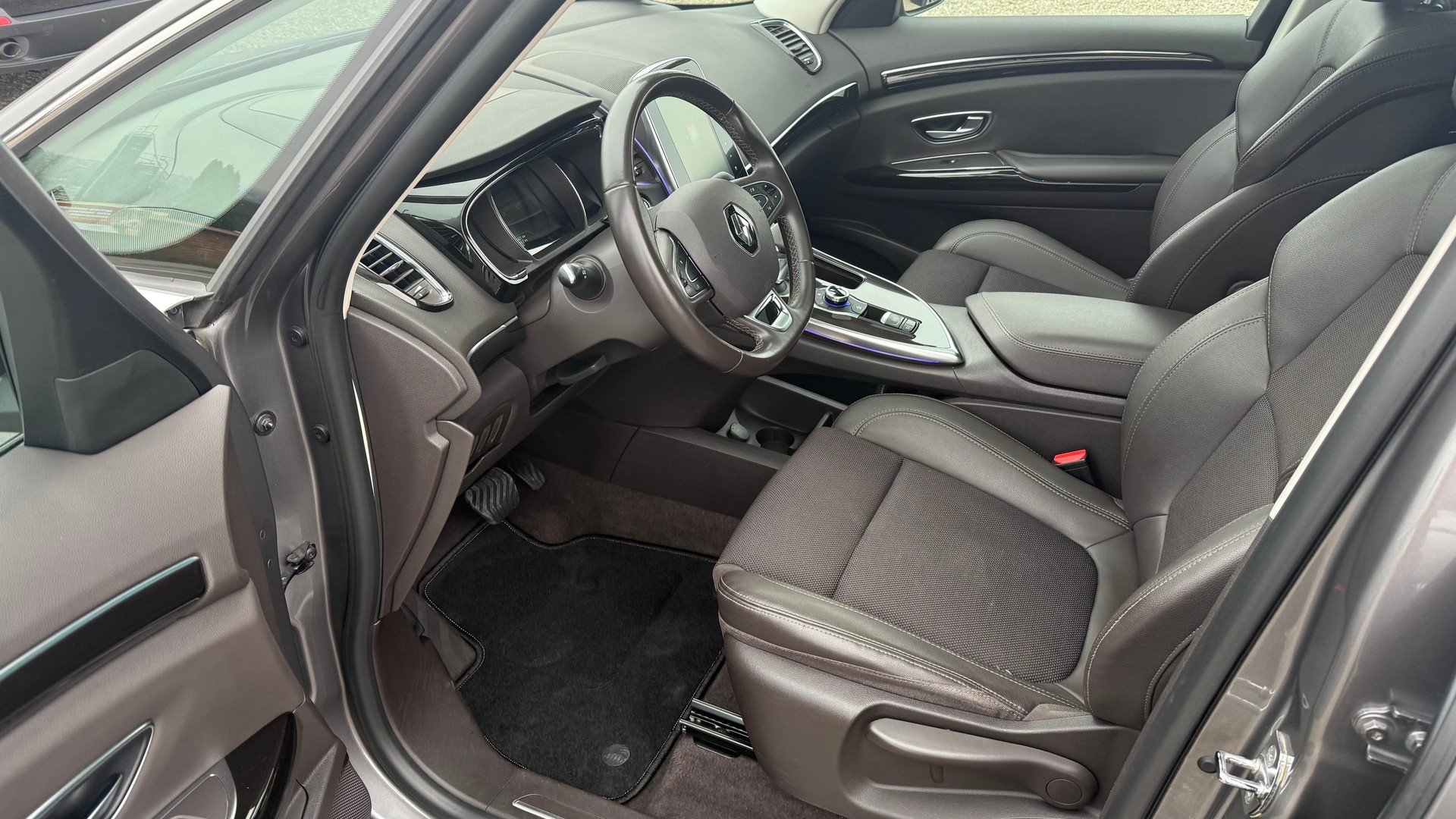 RENAULT Espace 1.6 dCi Intens EDC-showroom-element-3