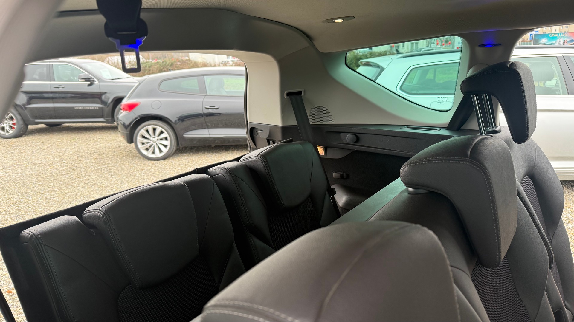 RENAULT Espace 1.6 dCi Intens EDC-image-11
