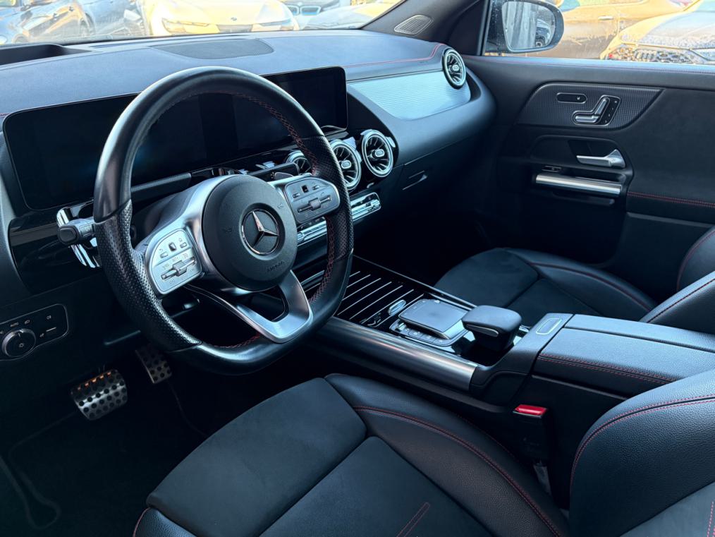 MERCEDES-BENZ EQA 300 AMG Line 4Matic-showroom-element-3