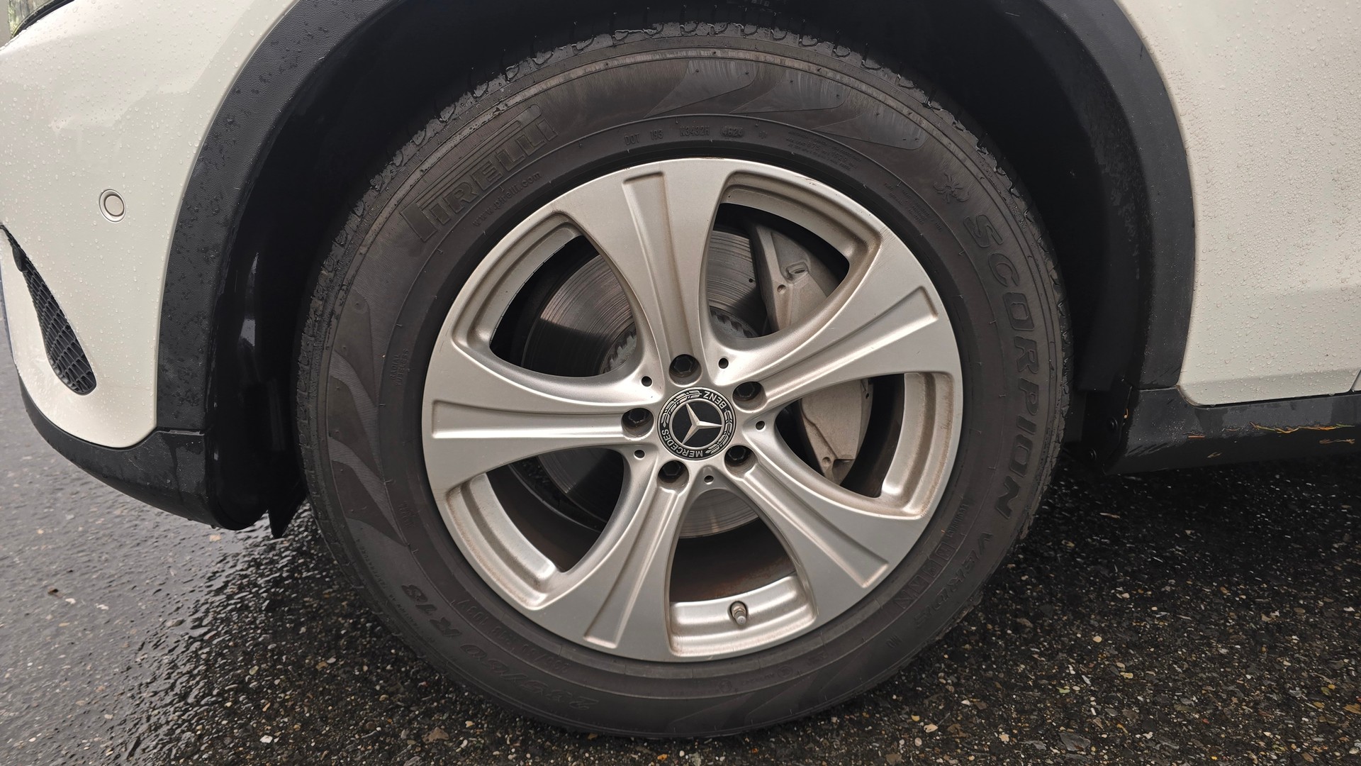 MERCEDES-BENZ GLC 220 d 4Matic 9G-Tronic-image-4