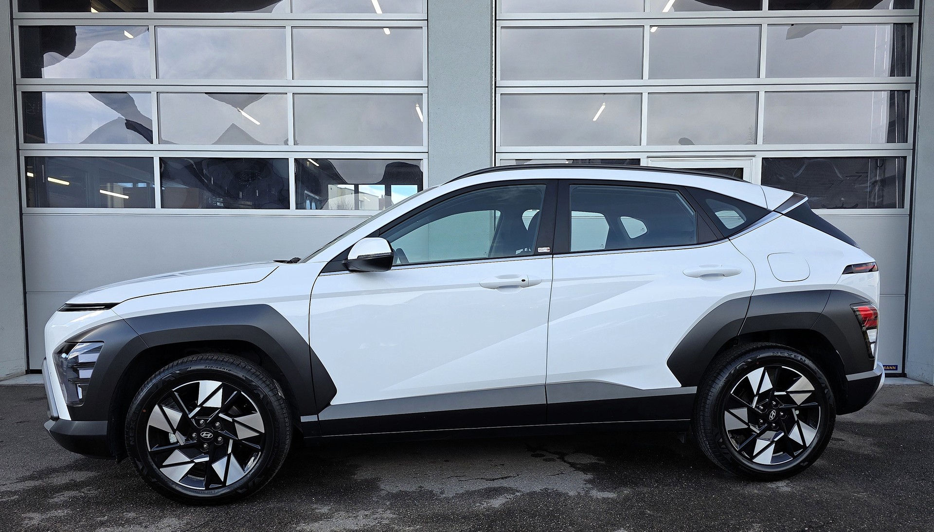 HYUNDAI Kona 1.6 GDi HEV Origo DCT-showroom-element-2