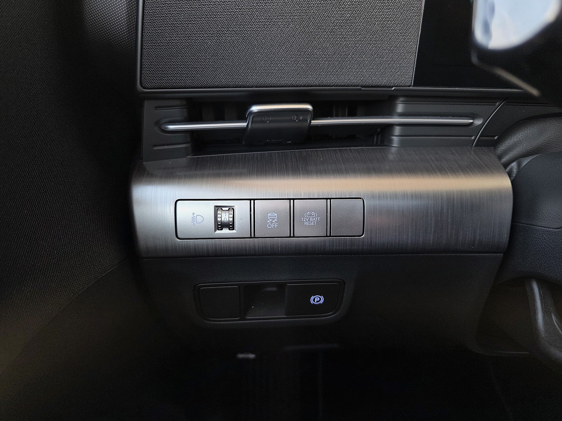 HYUNDAI Kona 1.6 GDi HEV Origo DCT-image-19