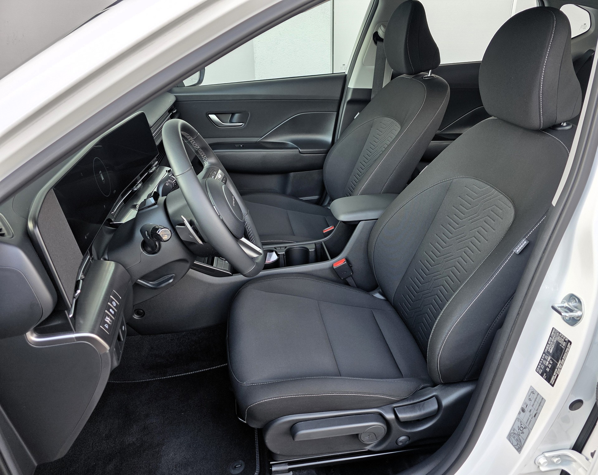 HYUNDAI Kona 1.6 GDi HEV Origo DCT-image-11