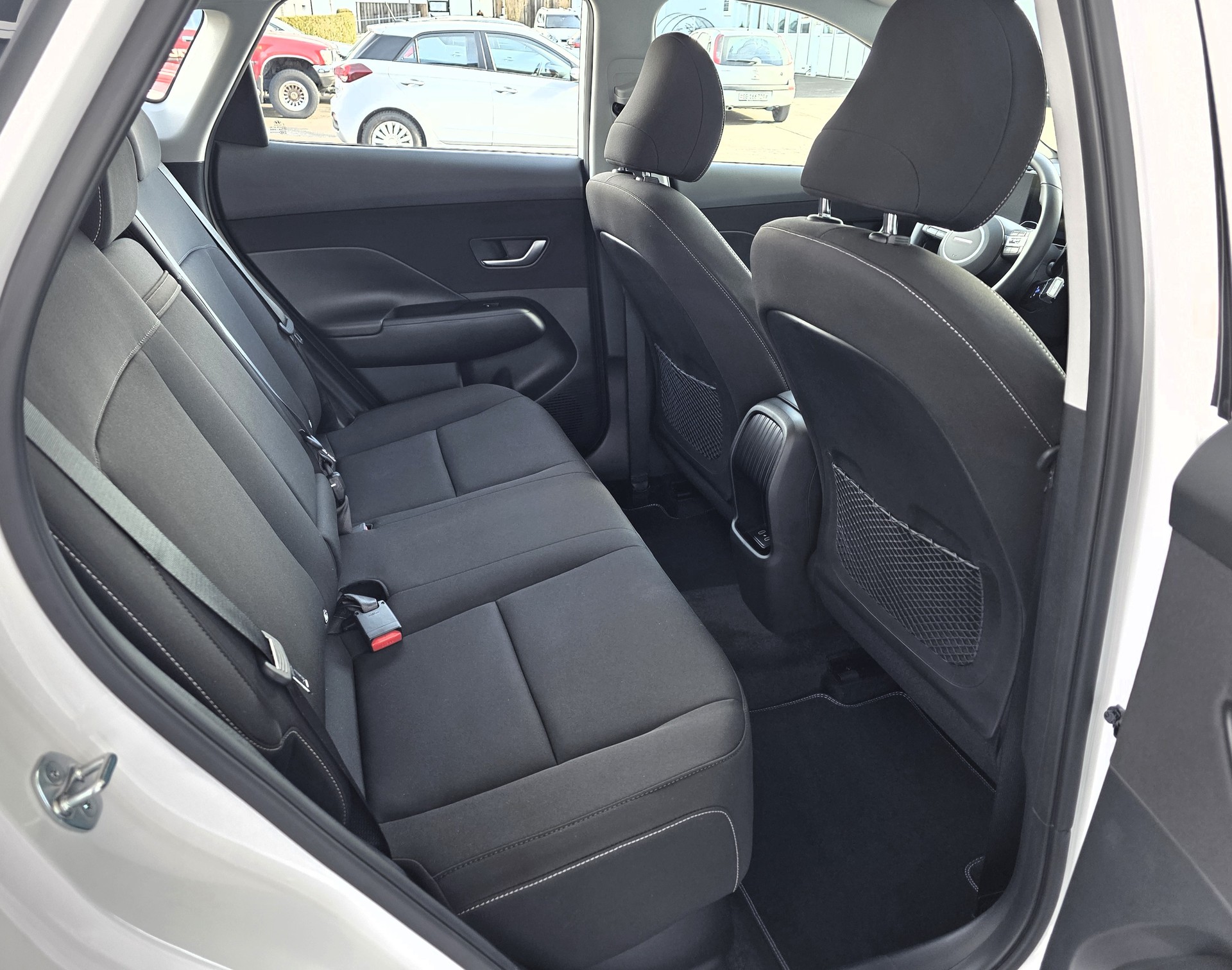 HYUNDAI Kona 1.6 GDi HEV Origo DCT-image-12