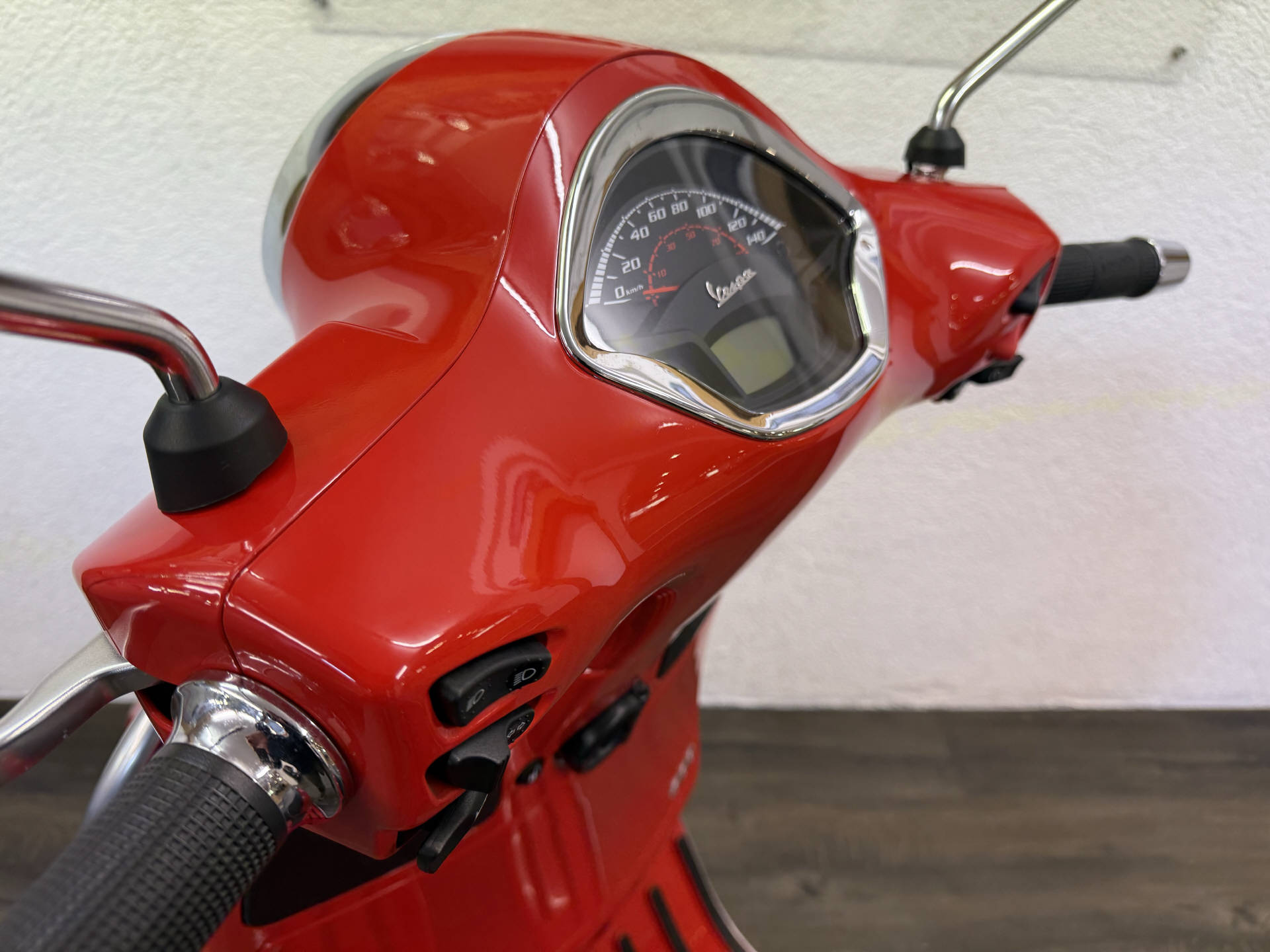 PIAGGIO Vespa GTS 300 i.e. ABS/ASR-image-2