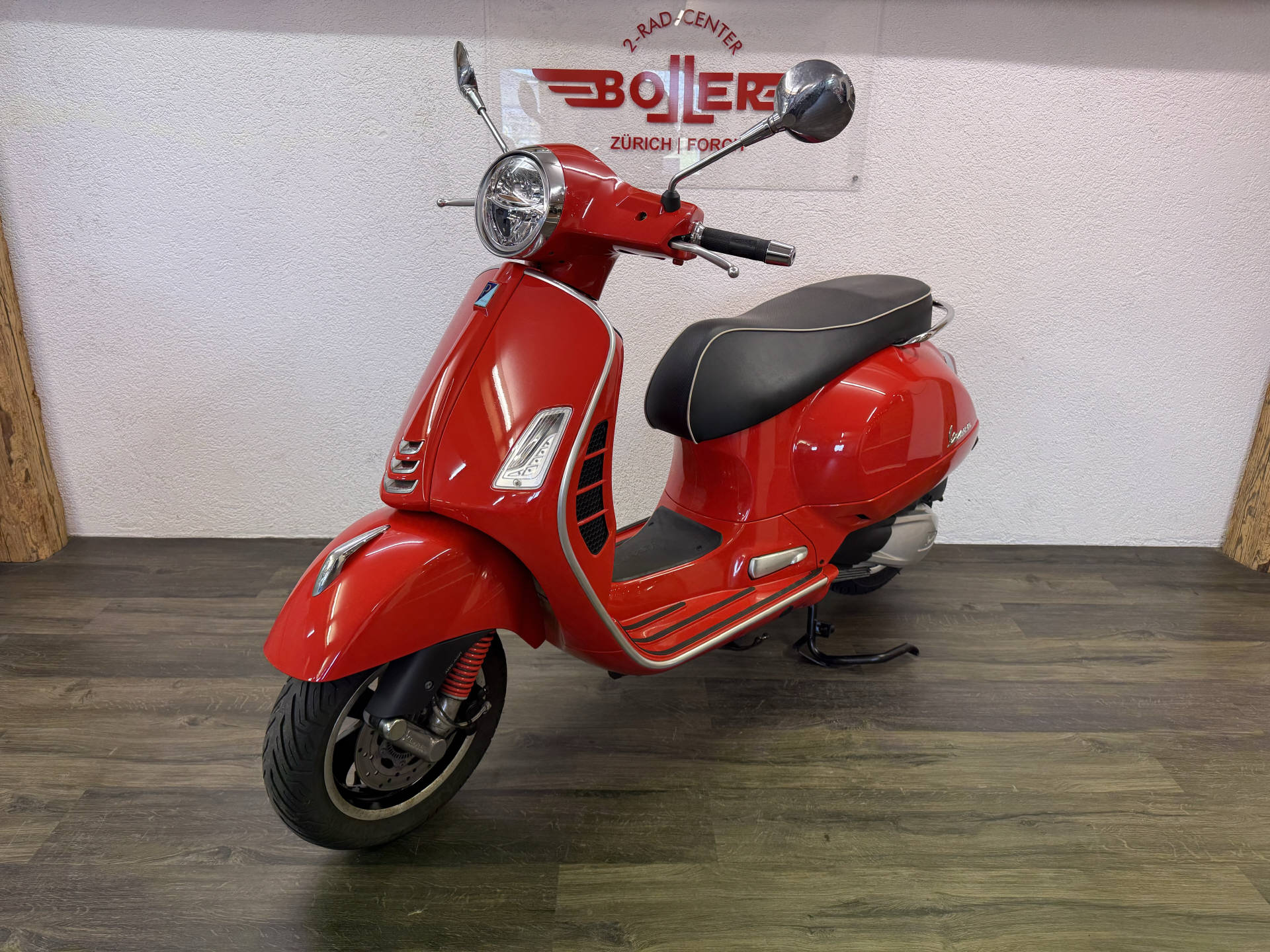 PIAGGIO Vespa GTS 300 i.e. ABS/ASR-image-1
