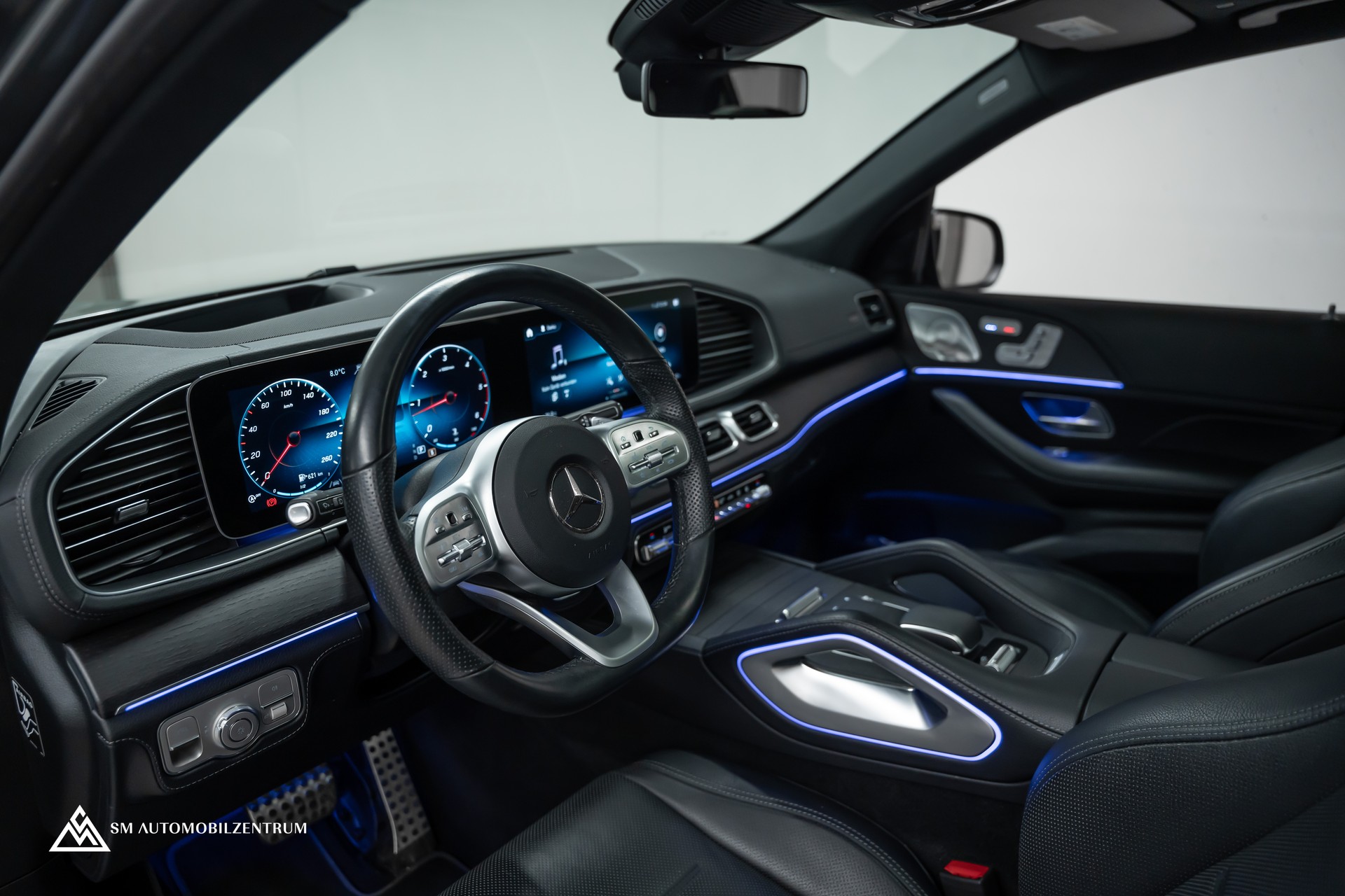 MERCEDES-BENZ GLE 350 d AMG Line 4matic / Head-Up / Panorama / Burmester-image-17