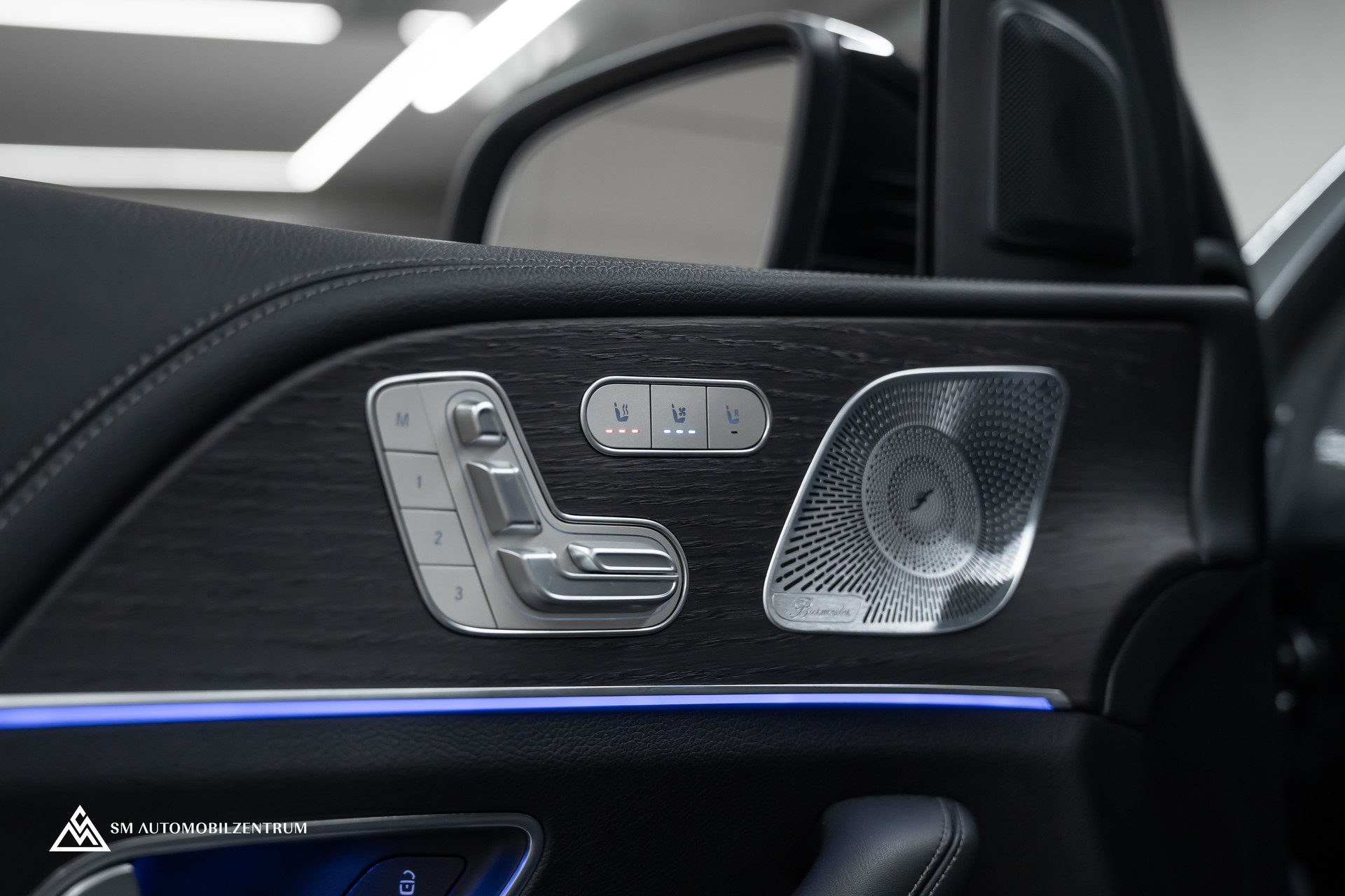 MERCEDES-BENZ GLE 350 d AMG Line 4matic / Head-Up / Panorama / Burmester-image-26