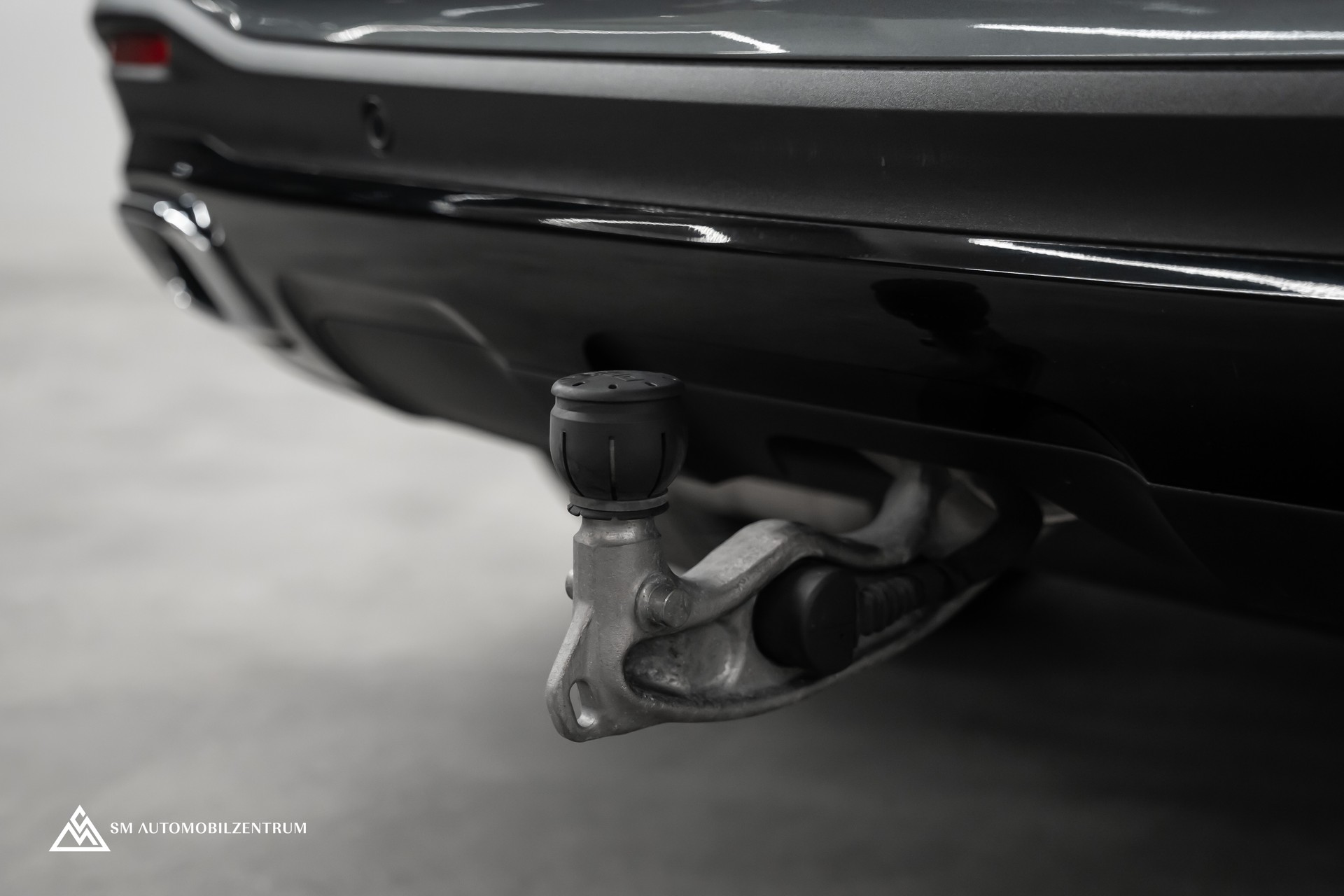 MERCEDES-BENZ GLE 350 d AMG Line 4matic / Head-Up / Panorama / Burmester-image-13