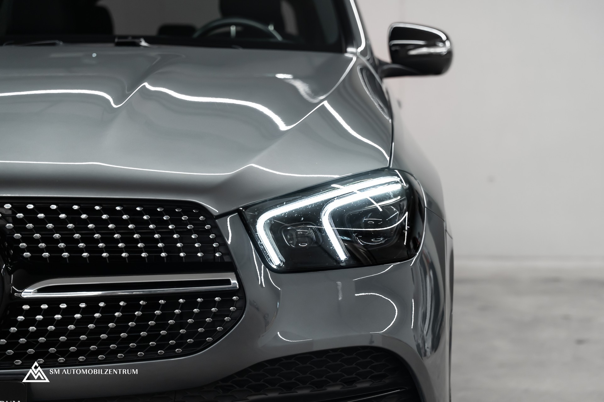 MERCEDES-BENZ GLE 350 d AMG Line 4matic / Head-Up / Panorama / Burmester-showroom-element-2