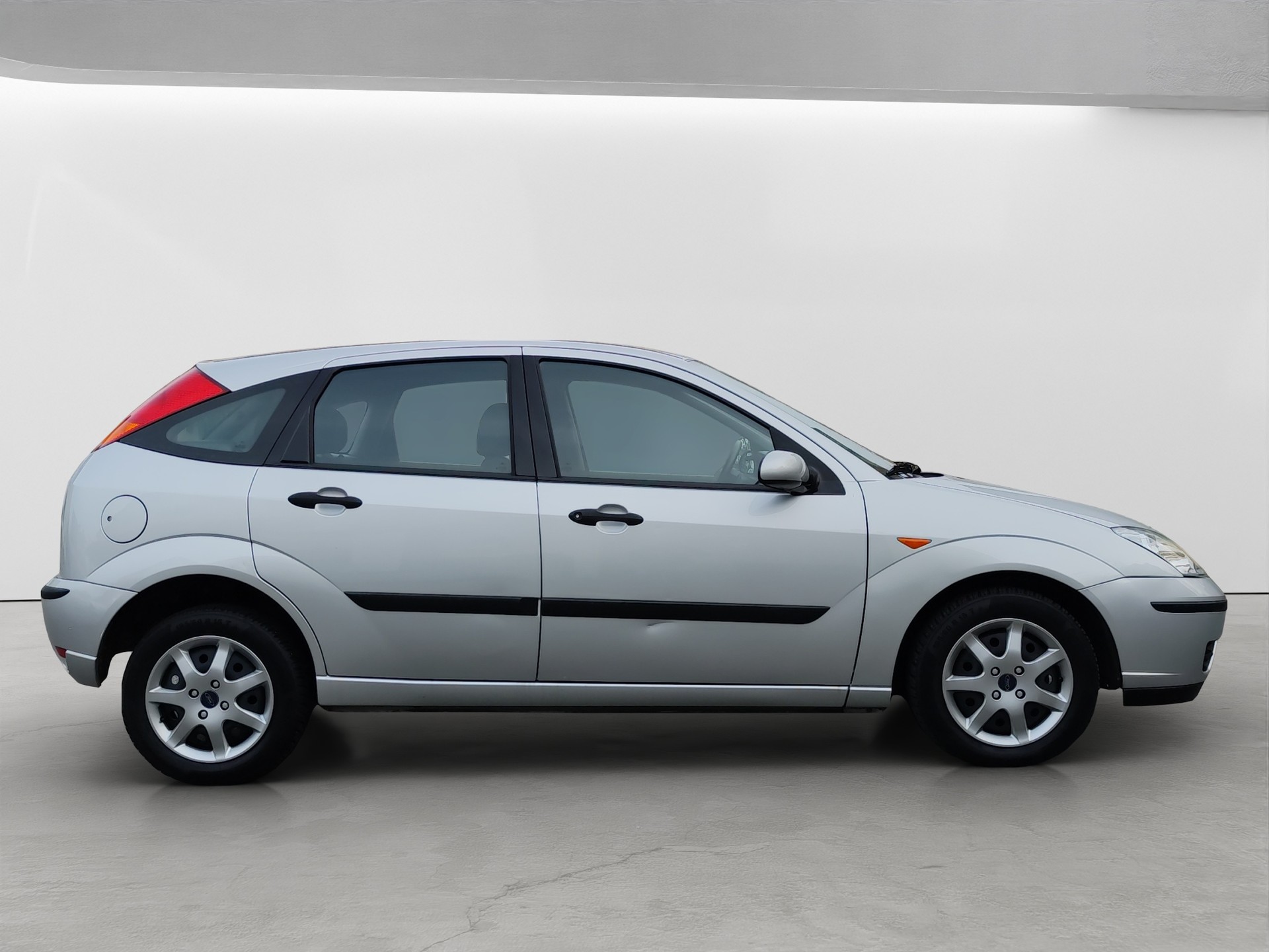 FORD Focus 1.6i 16V Carving-image-8