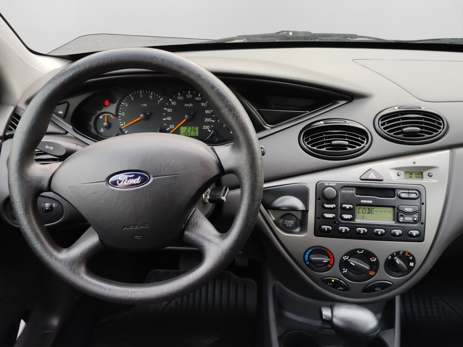 FORD Focus 1.6i 16V Carving-image-18