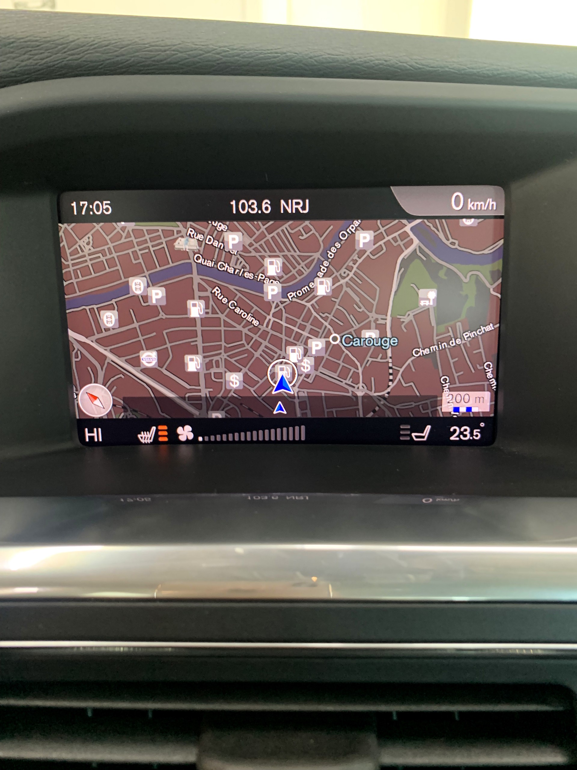 VOLVO V60 D3 Summum Geartronic-image-24