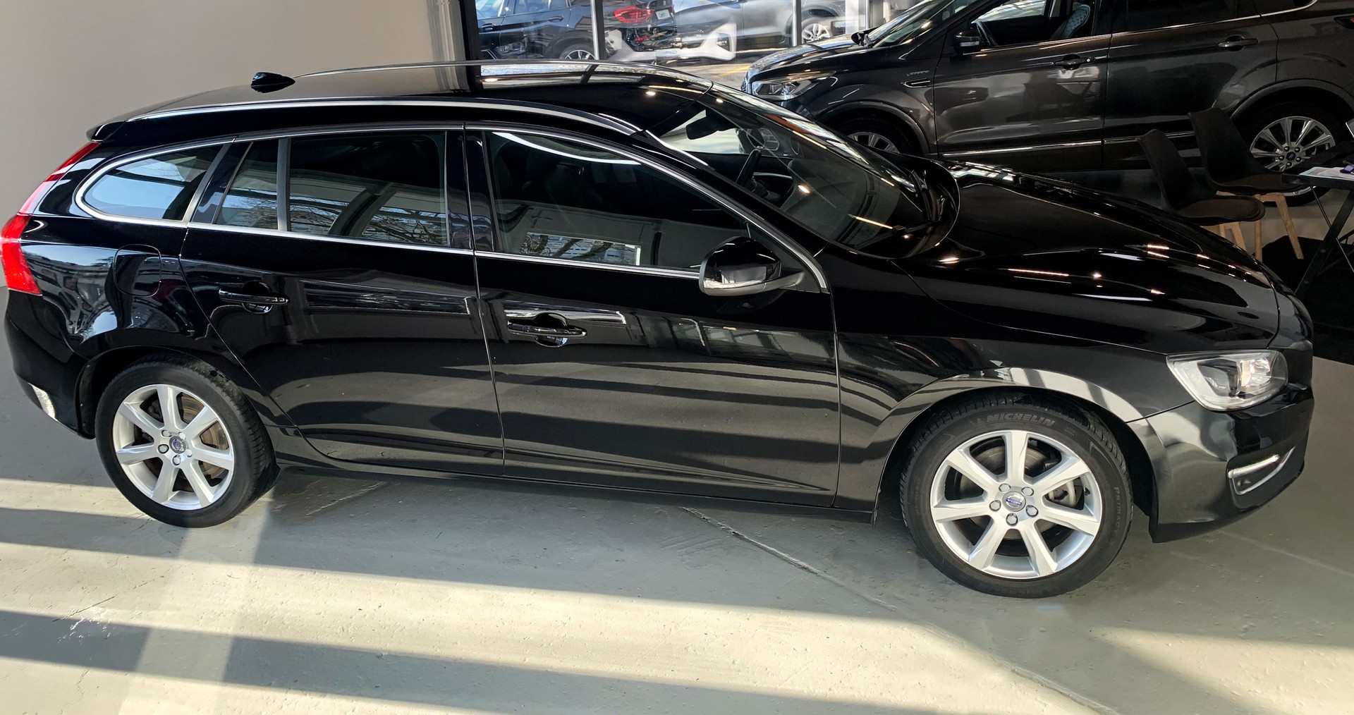 VOLVO V60 D3 Summum Geartronic