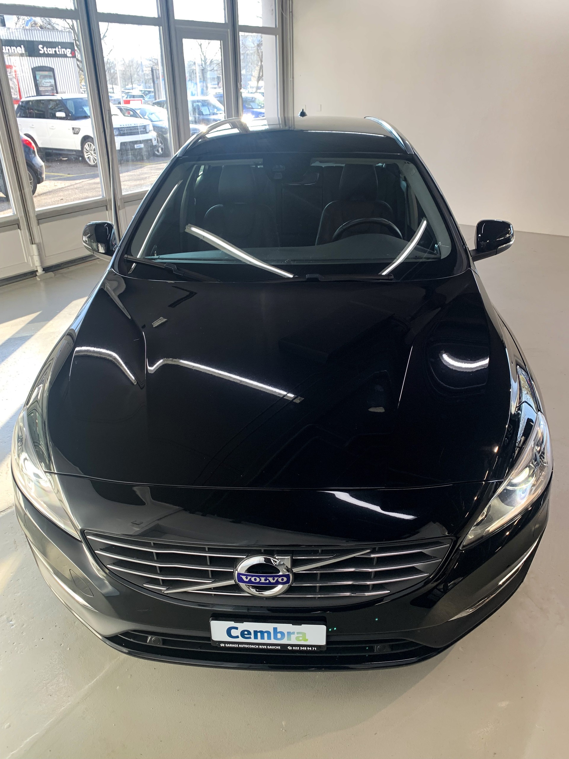 VOLVO V60 D3 Summum Geartronic-showroom-element-2