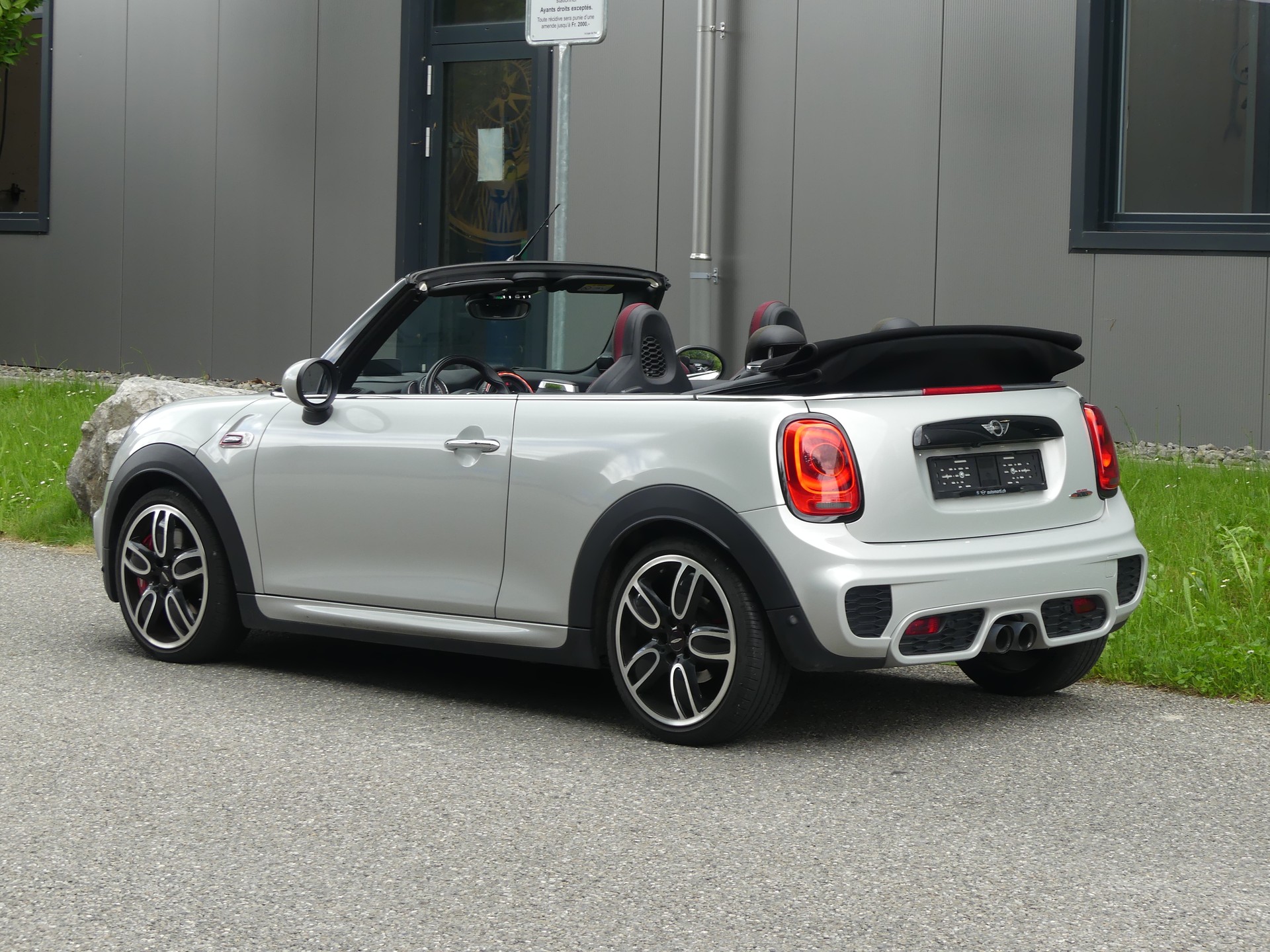 MINI Cooper JCW Cabriolet-image-8