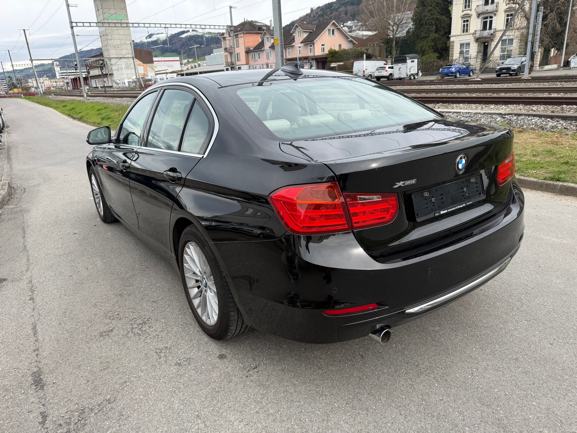 BMW 320d xDrive Luxury Line Steptronic-image-5