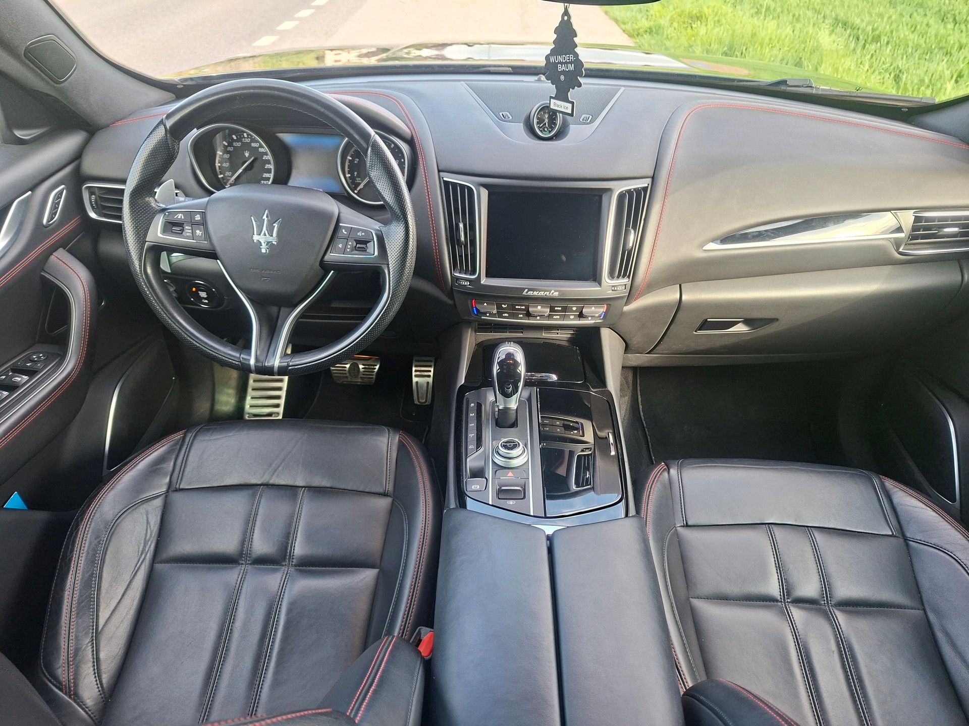 MASERATI Levante S 3.0 V6 Automatica-image-14