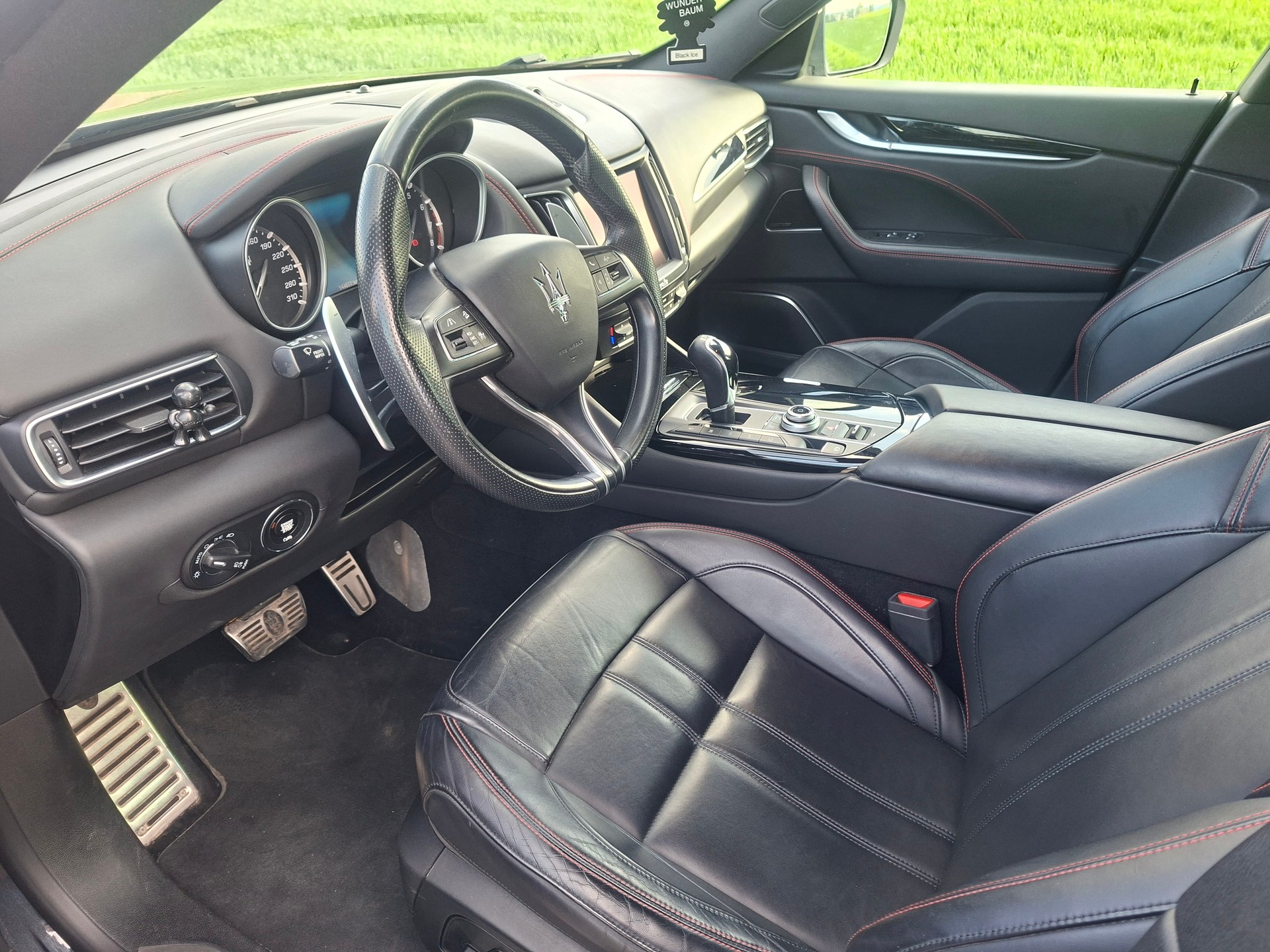 MASERATI Levante S 3.0 V6 Automatica-image-10