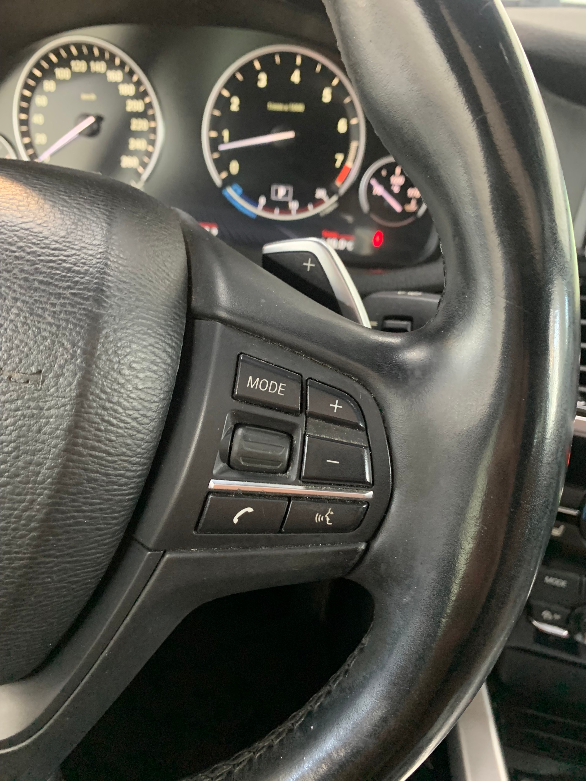 BMW X4 xDrive 35i Steptronic-image-19