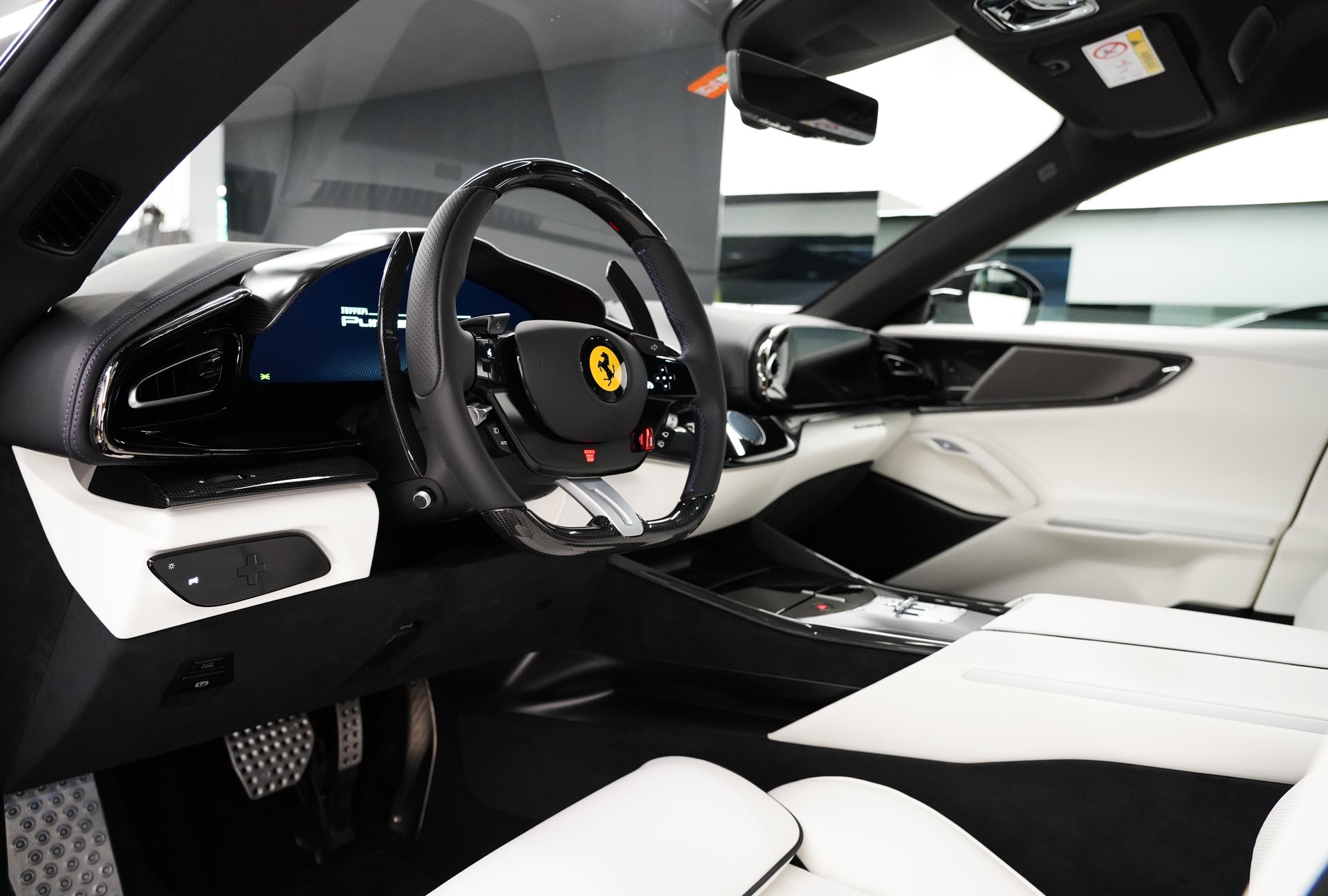 FERRARI Purosangue 6.5 V12-image-8